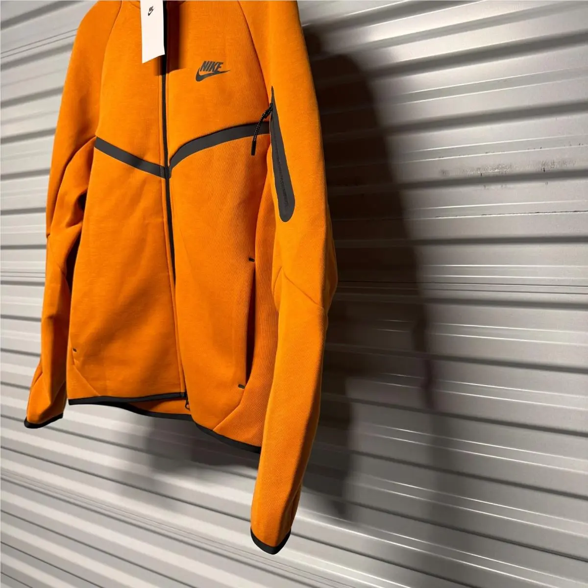 Nike clothing - Orange (UPC: 197863219721) 6