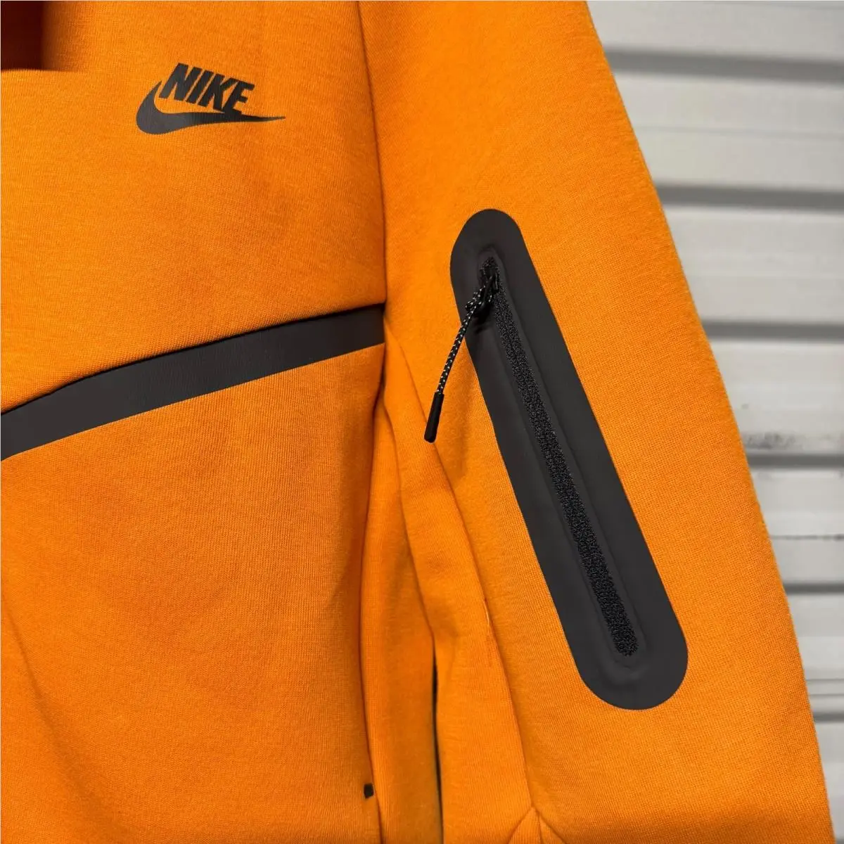 Nike clothing - Orange (UPC: 197863219721) 3