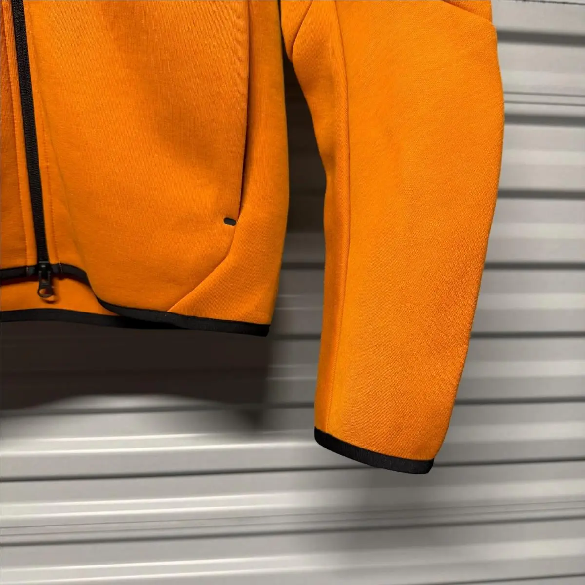 Nike clothing - Orange (UPC: 197863219721) 4
