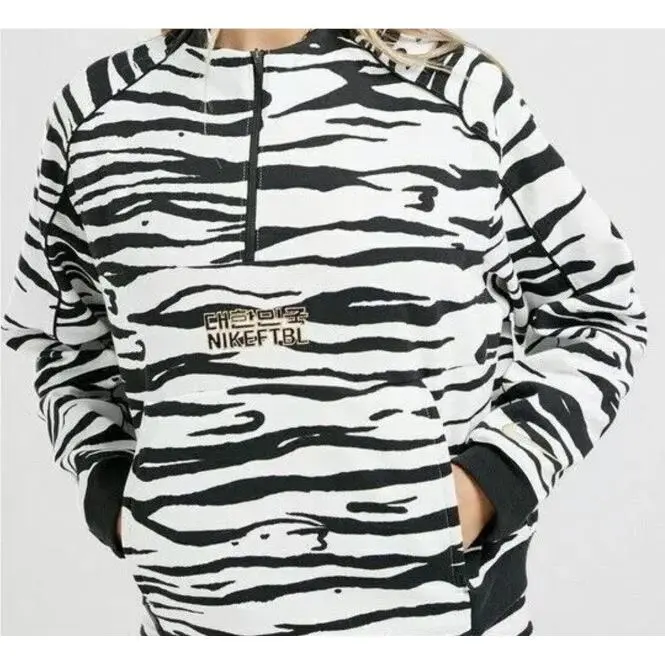 Nike clothing - White | Black (UPC: 193659637465) 0