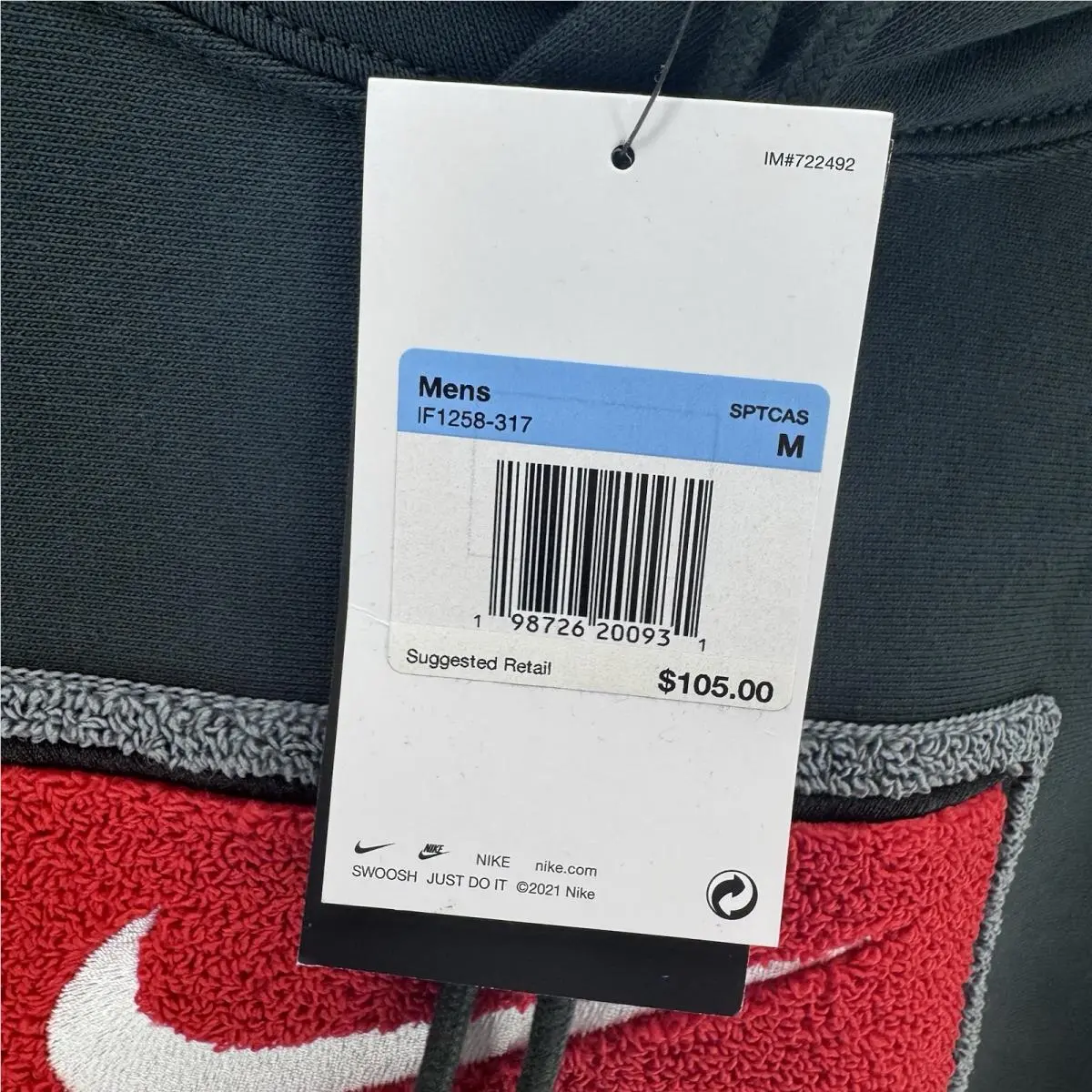Nike clothing - Green (UPC: 0198726200931) 0
