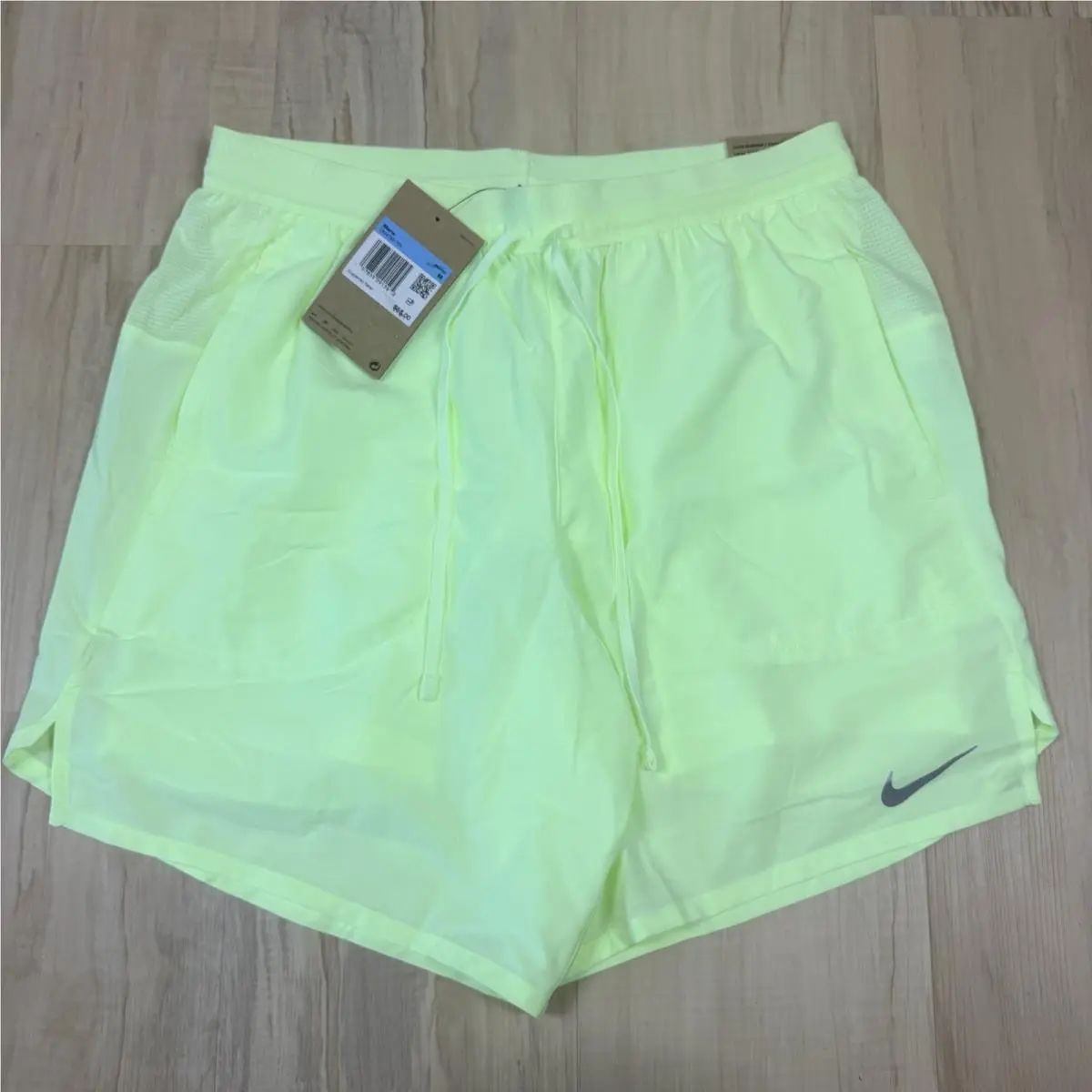 Nike clothing - Nike Dri-Fit - Green 4