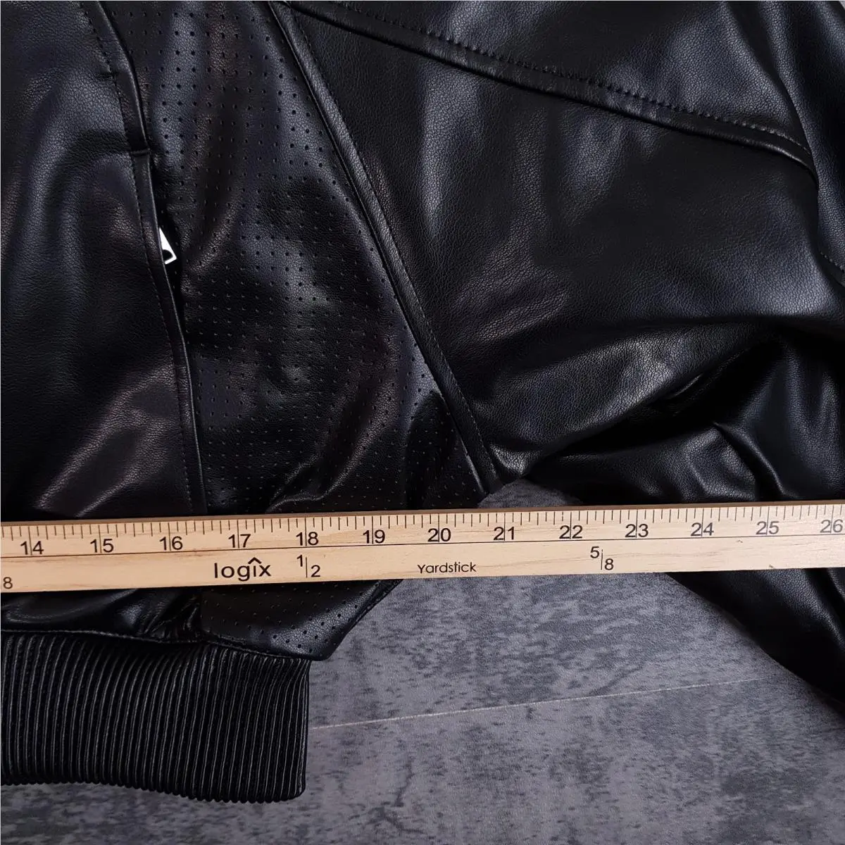 Nike clothing - Black 3