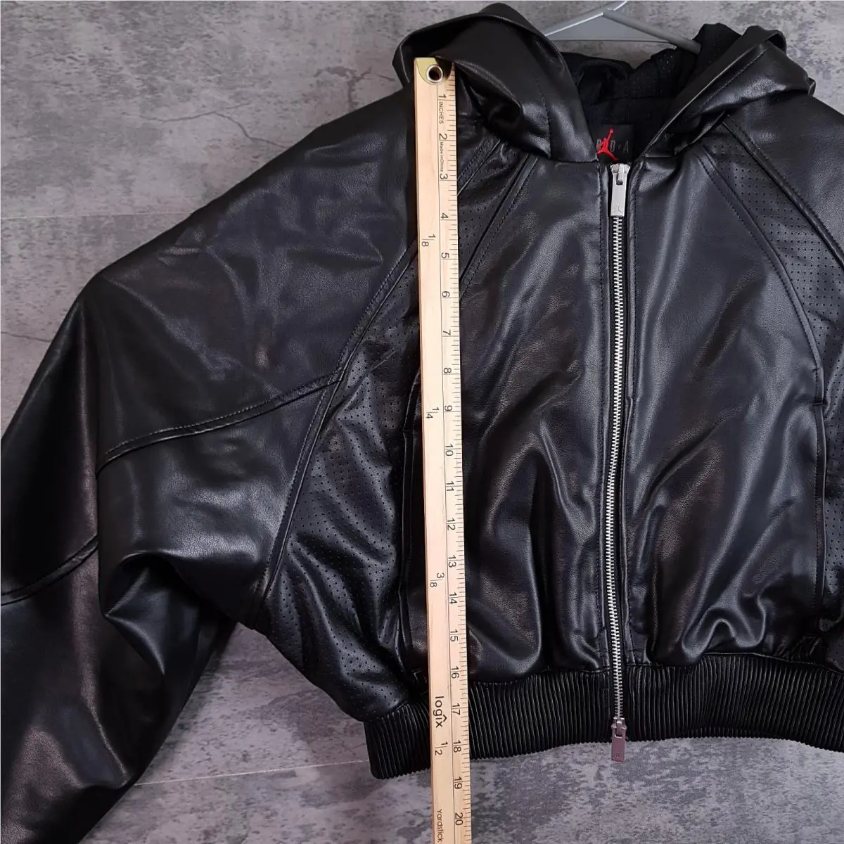 Nike clothing - Black 4