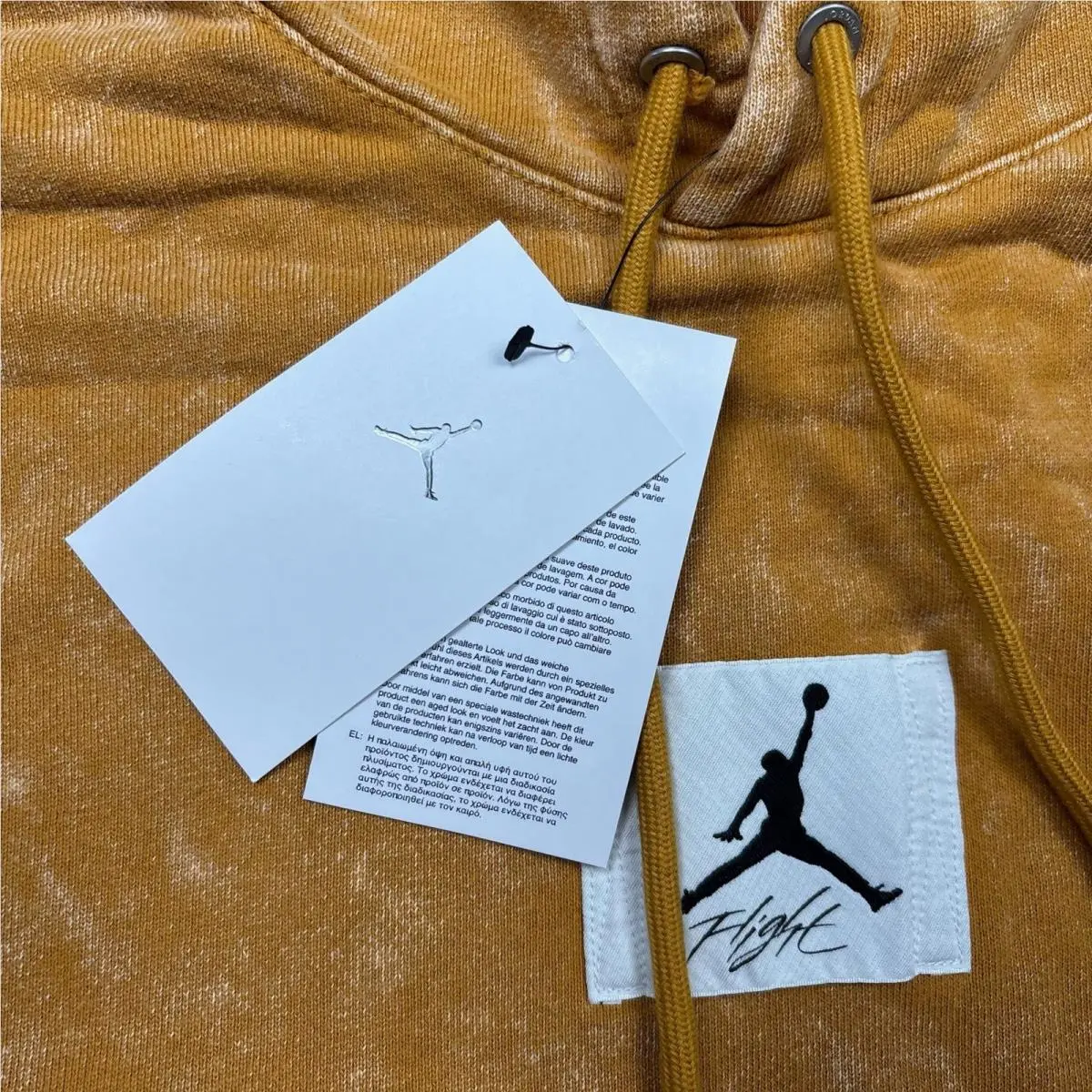Nike clothing - Gold 2