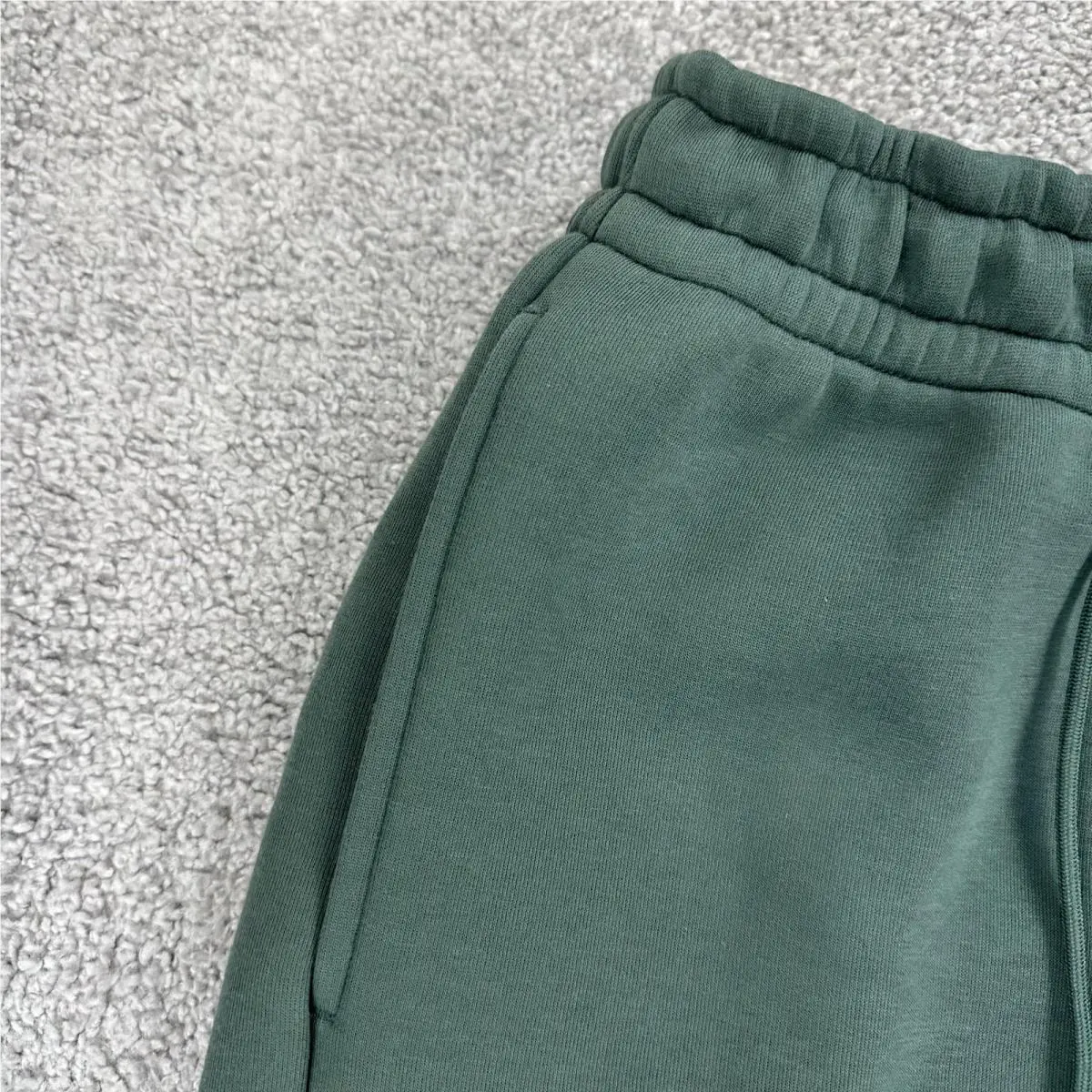 Nike clothing - Green 1