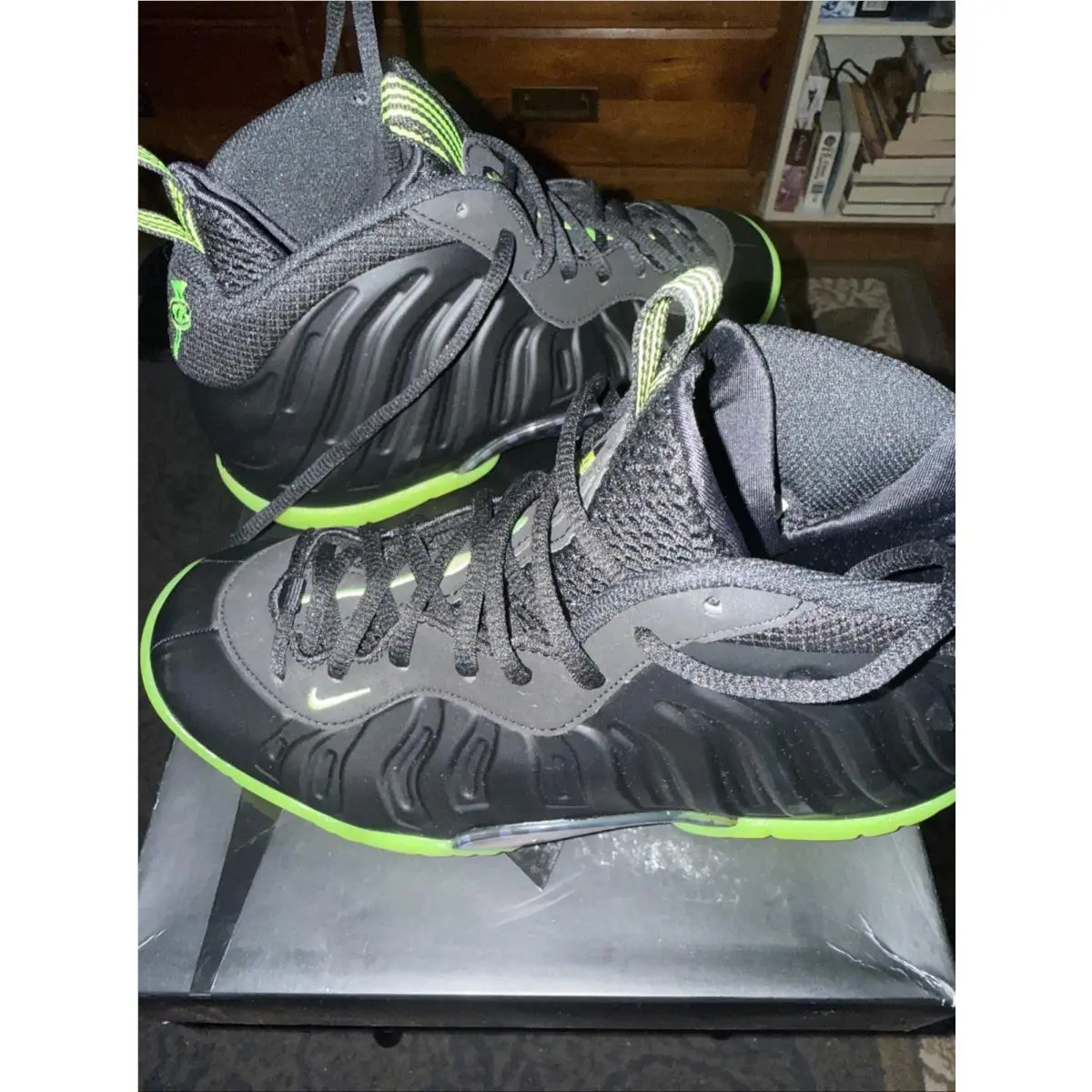 Little Posite One GS Black/volt 5 .5 Youth Men Size 5 Women Size 7 by Nike