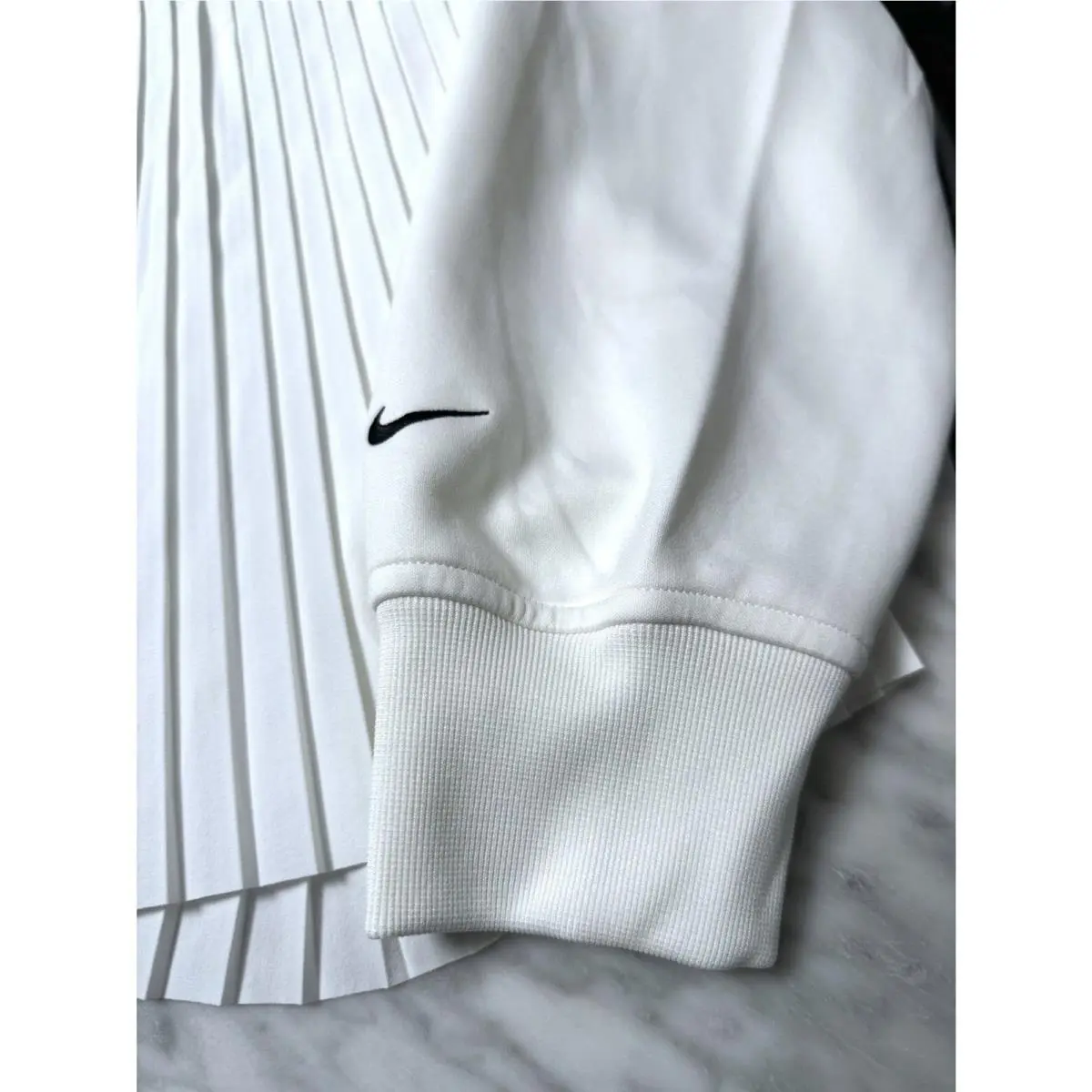 Nike clothing - White (UPC: 198487093216) 10