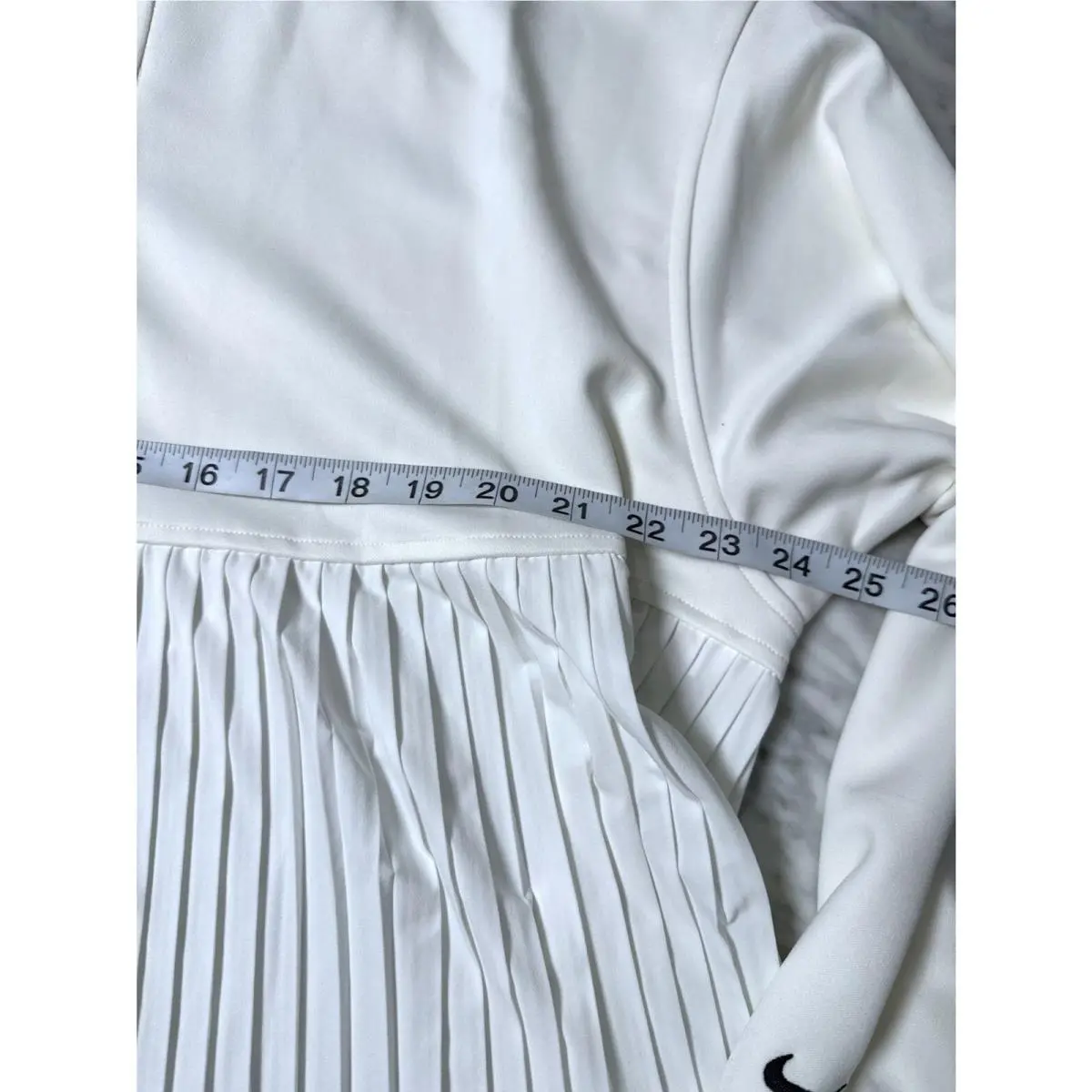 Nike clothing - White (UPC: 198487093216) 3
