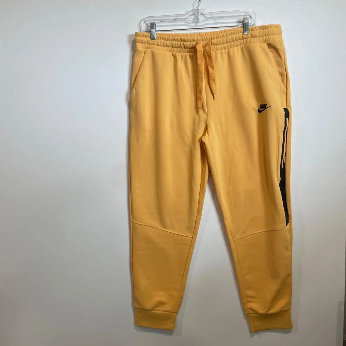 Nike clothing - Yellow 8