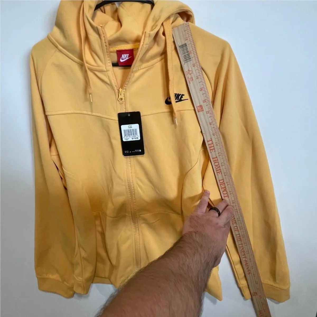 Nike clothing - Yellow 2