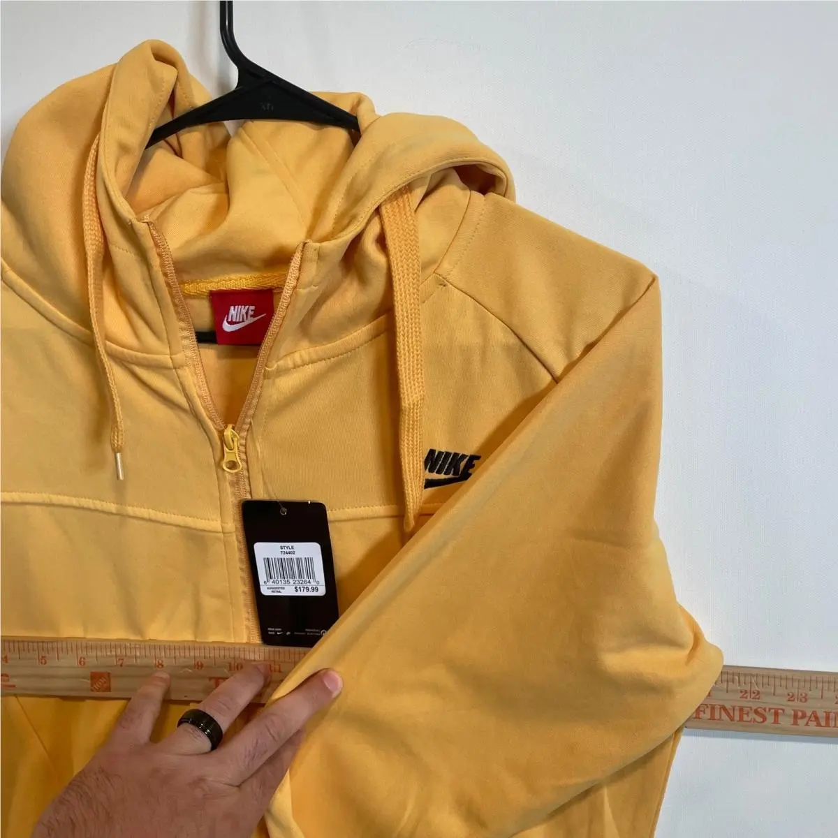 Nike clothing - Yellow 3