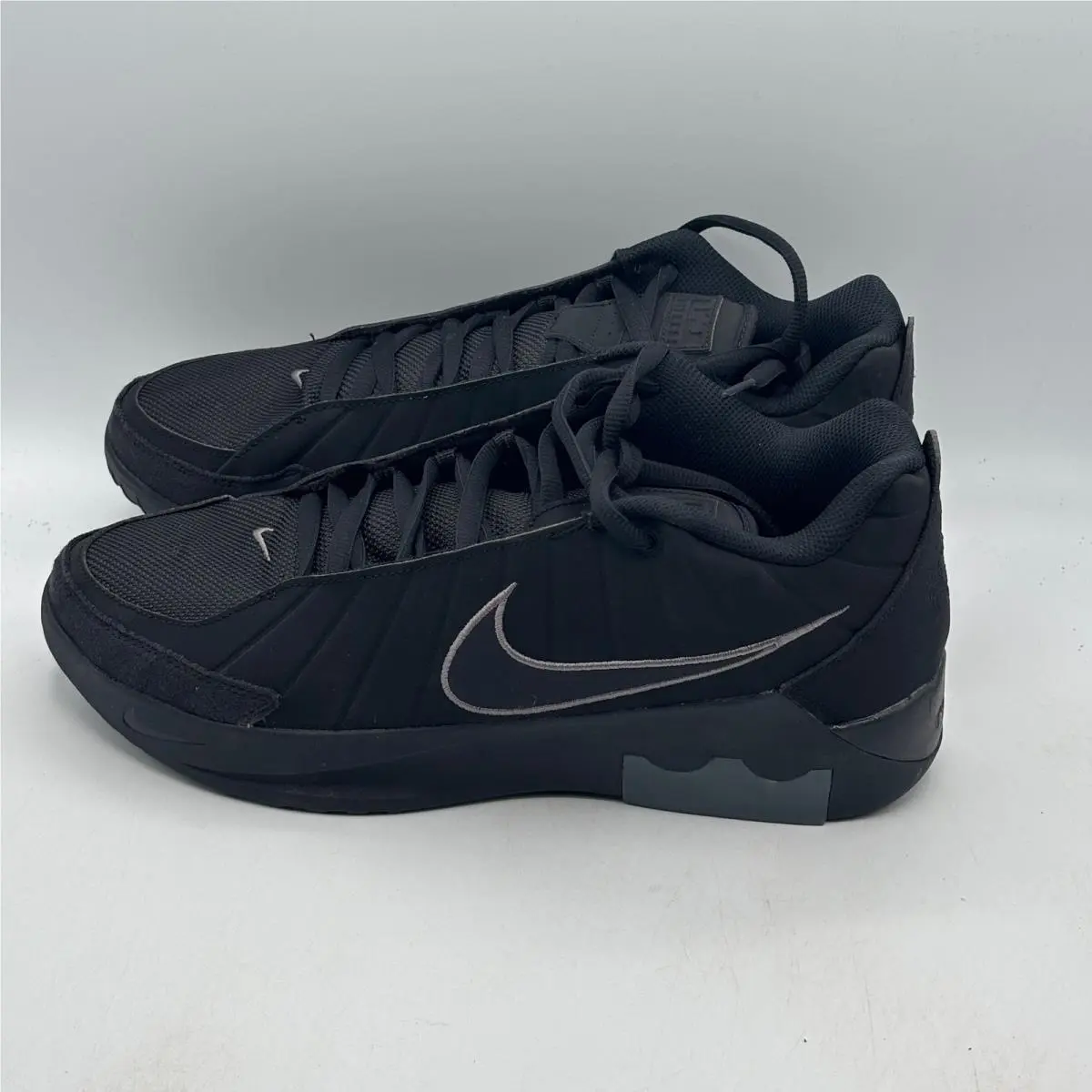 Nike shoes - LeBron Witness IX - LeBron Witness - Black 2