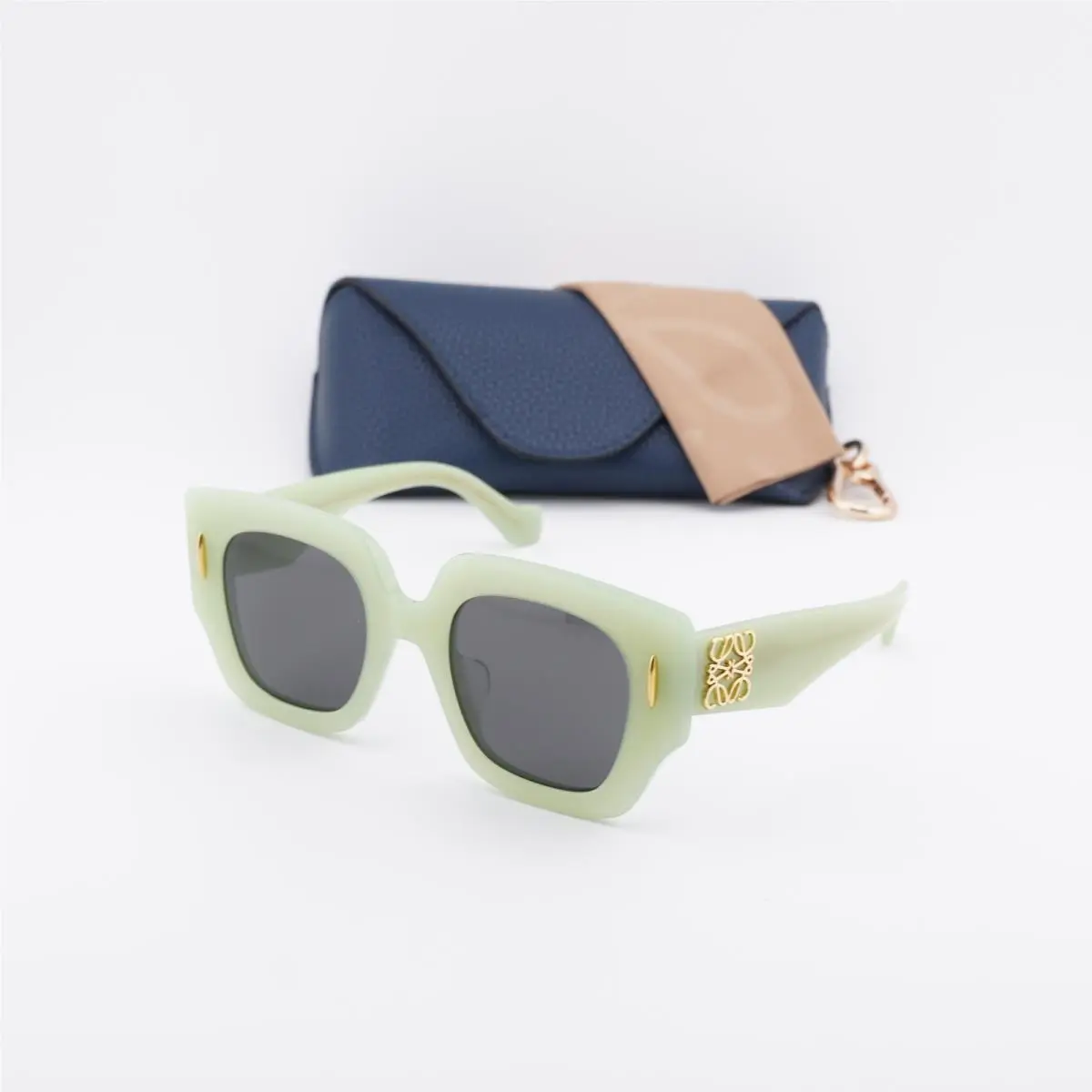 Loewe LW40129U 95A Pastel Green/grey 50-22-140 Sunglasses