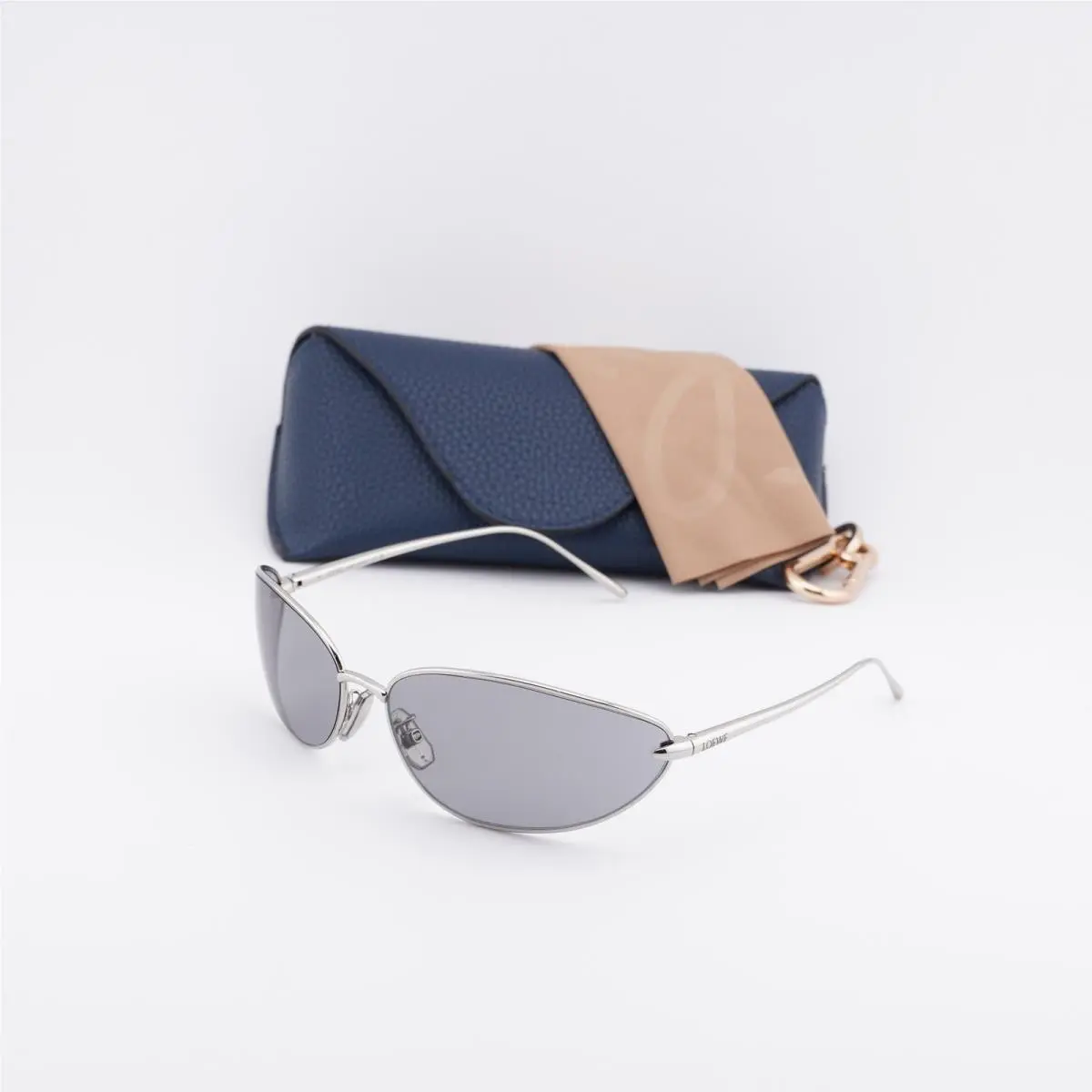 Loewe LW40164U 16A Shiny Silver/grey 68-15-120 Sunglasses