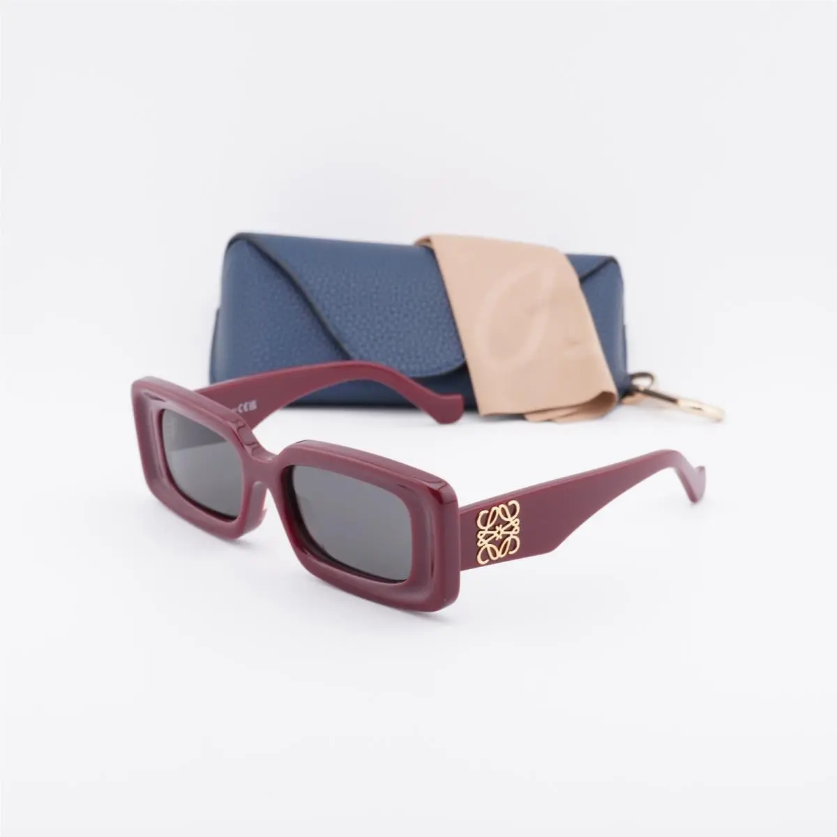 LW40102F 66A Red/grey 52-17-140 Sunglasses by Loewe