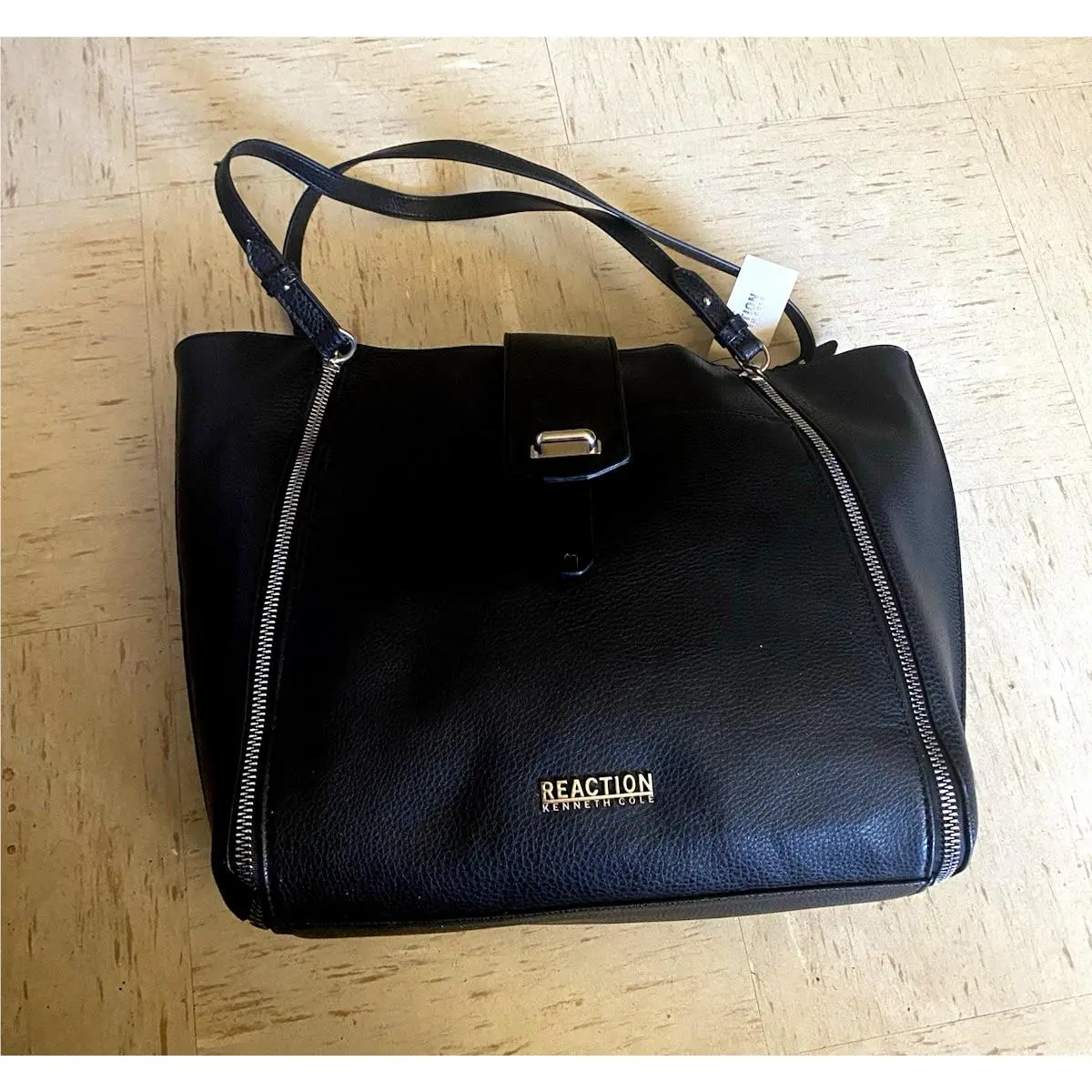 Kenneth Cole Reaction Women’s Black Tote Bag X-large