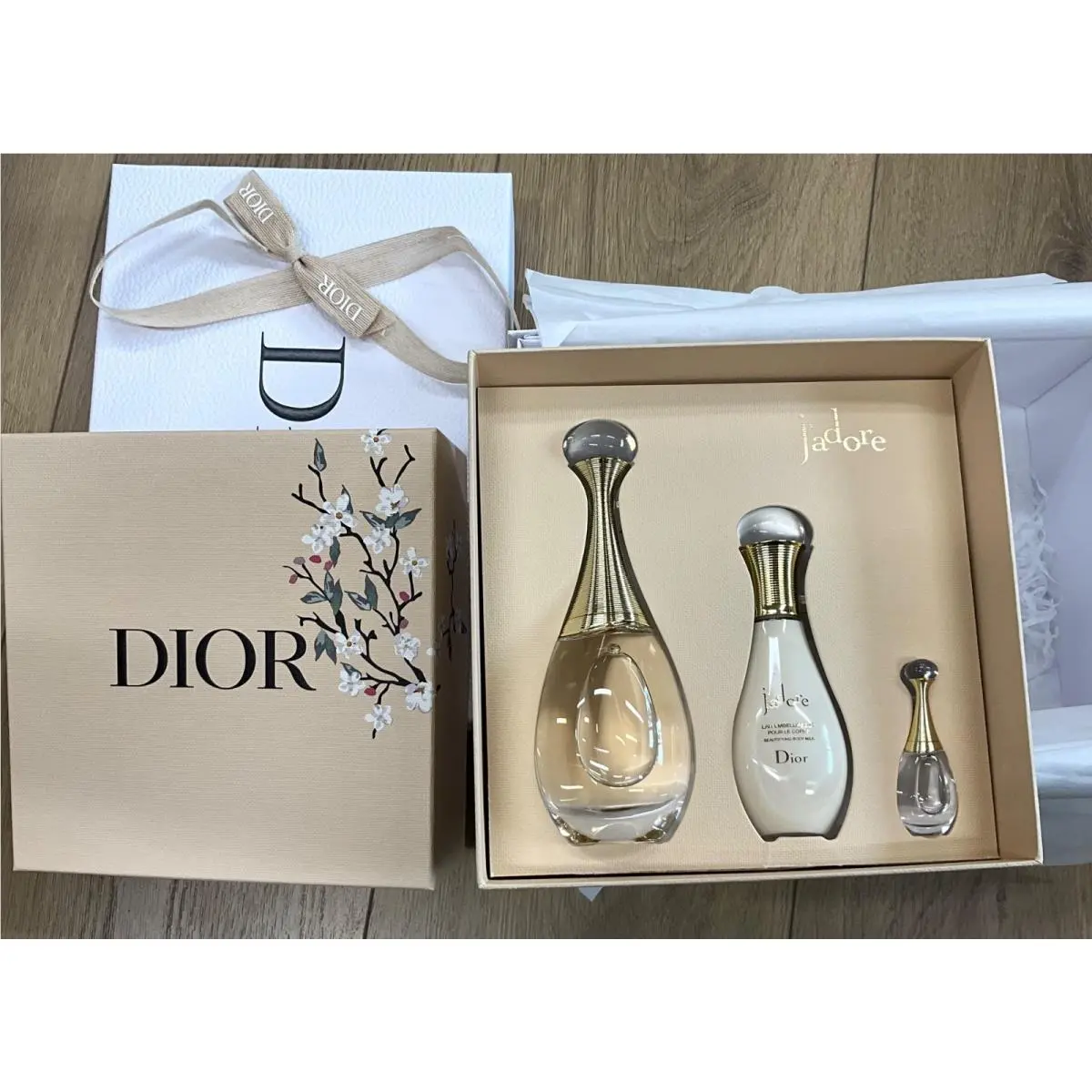 Dior J`adore 3-piece Gift Set Edp 100ml 5ml and Body Milk 75ml