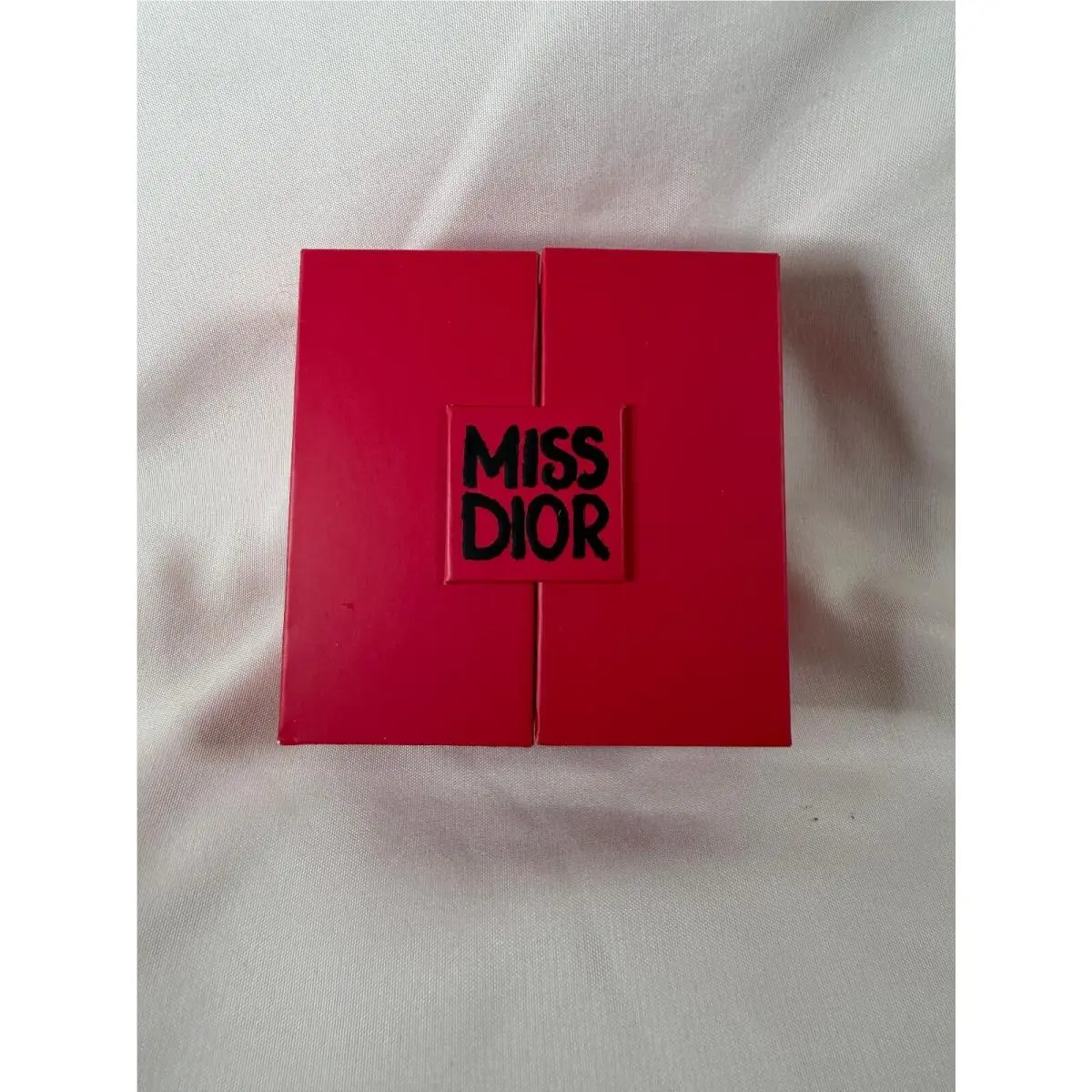 Miss Dior Essence Eau de Parfum 3.5 ml Miniature Dabber Bottle in Decorative Box