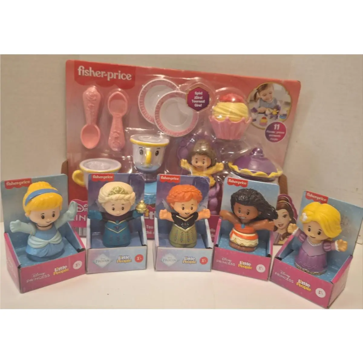 Fisher Price Little People Disney Princess Time For Tea with Belle + 5 Figures