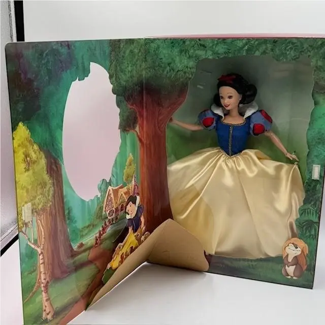 Disney Snow White 60th Anniversary Signature Collection Mattel Doll 17761