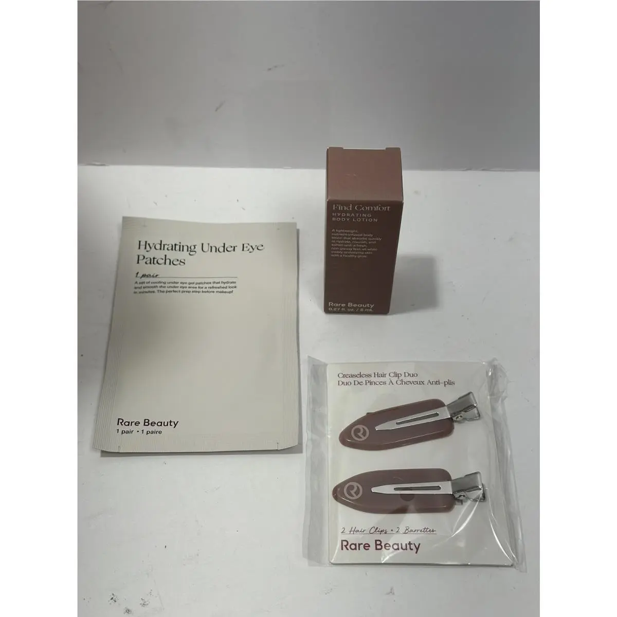 Beauty Hydrating Lotion Mini 2 Creaseless Hair Clip Duo 1 Pair Eye Patch by Rare Beauty