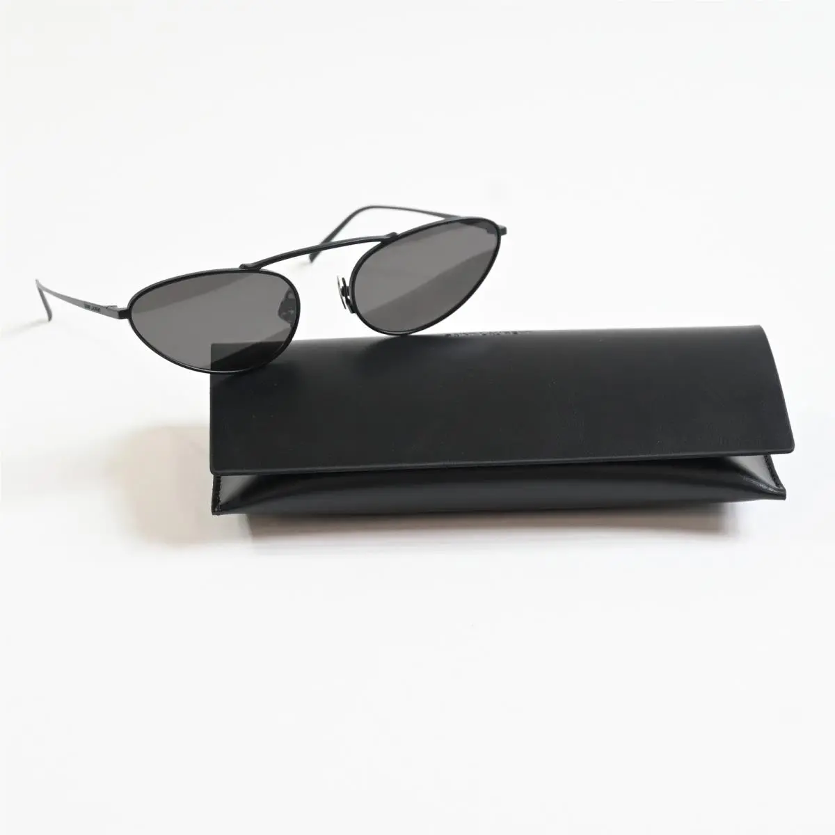 Yves Saint Laurent SL-538S 001 Womens Sunglasses Black 58mm