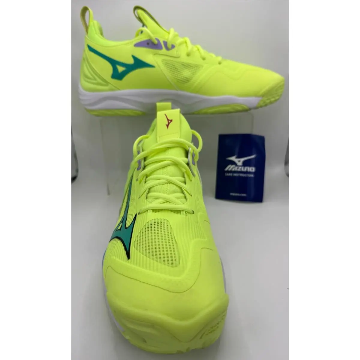 Mizuno Wave Momentum 3 Volleyball Shoes Volt Neon Green M 9.5/W 11 V1GA231286