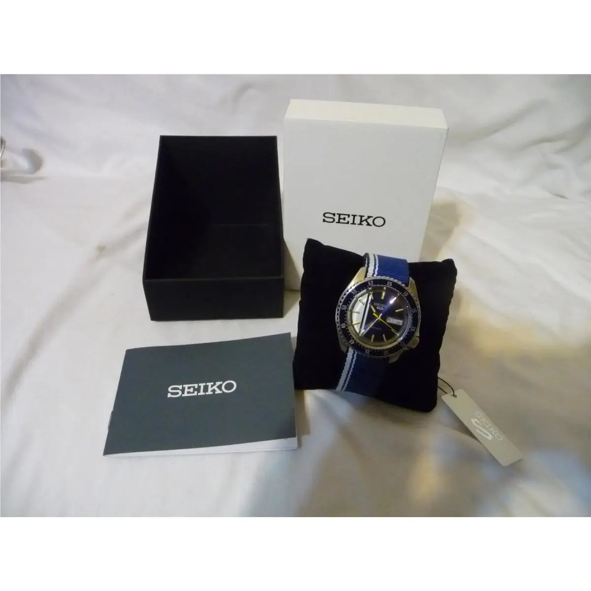 Seiko 5 Sports Blue/white Men`s Automatic Watch Case