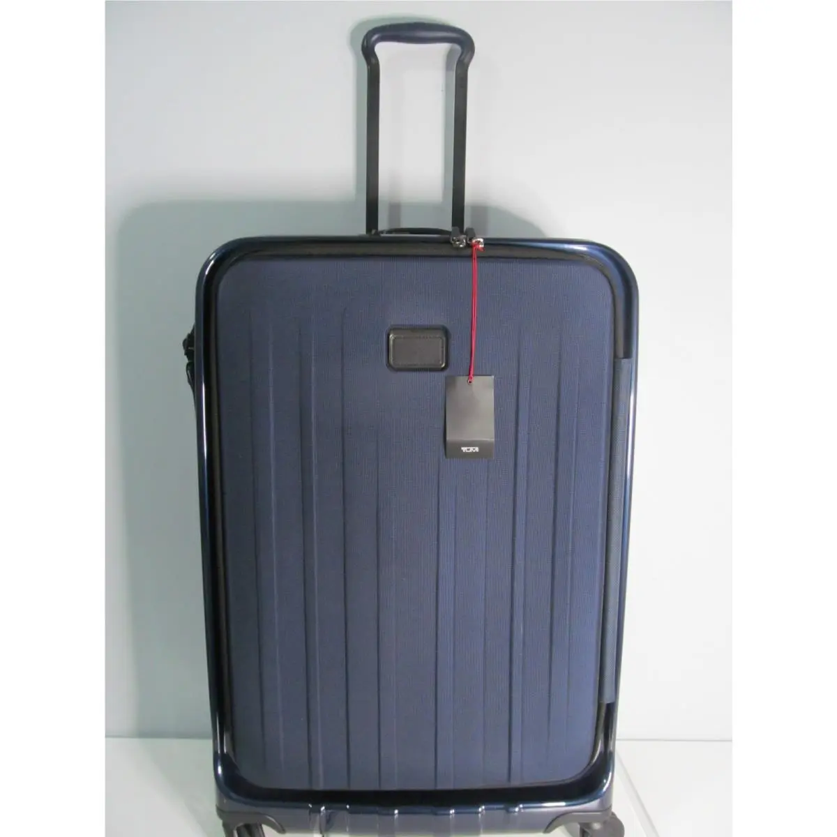 Tumi V4 Navy 30.5 Extended Trip Dual Access Extended Trip Check In Tsa Lock-nwt