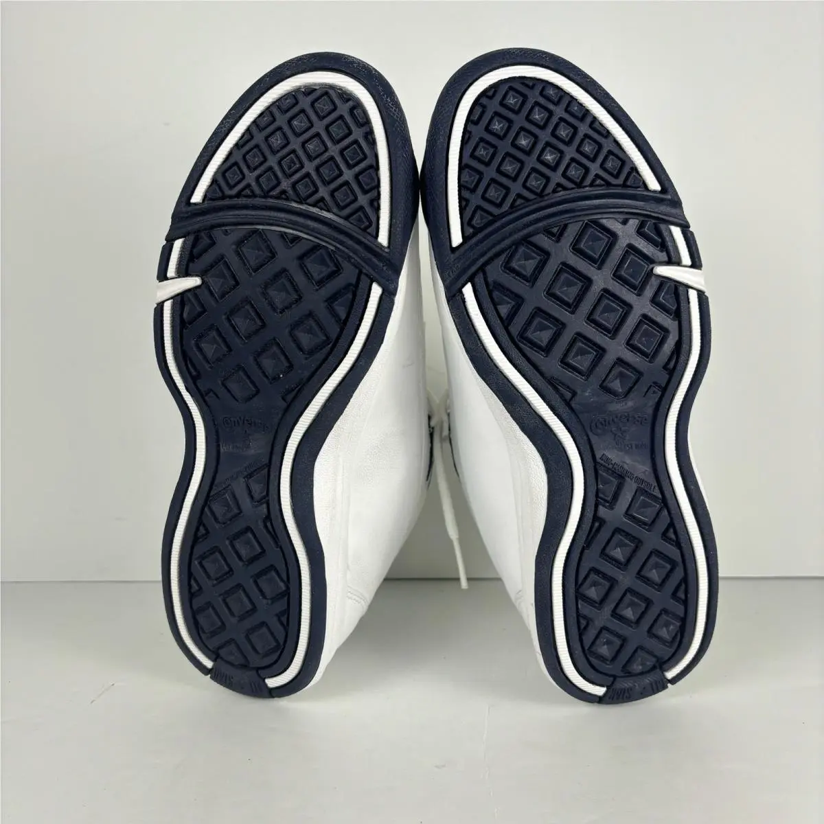 Converse shoes - White 4