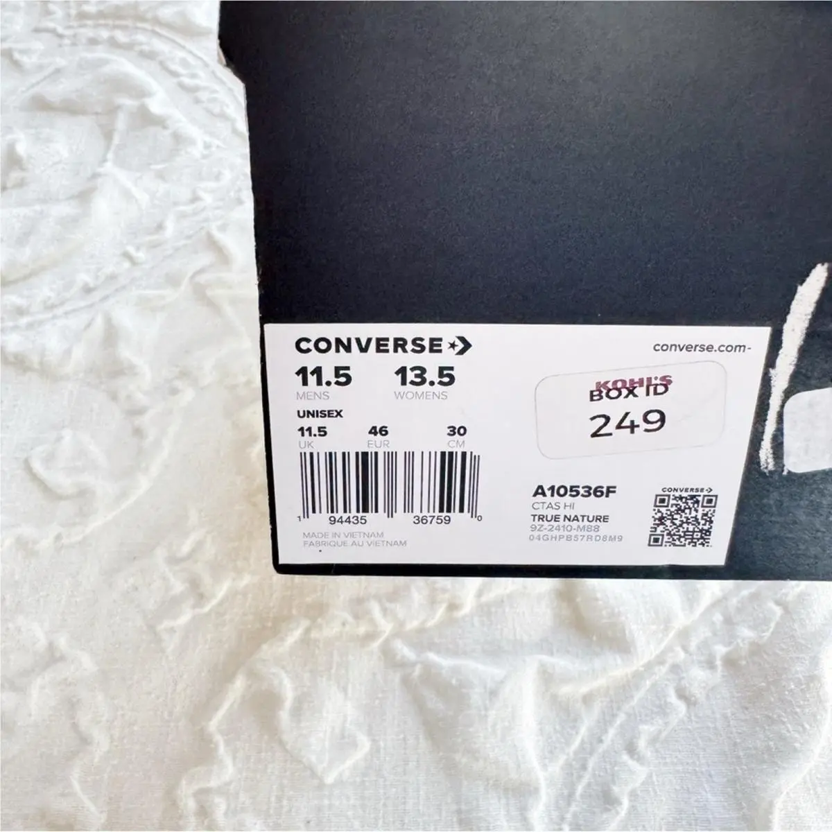 Converse shoes - UK 9