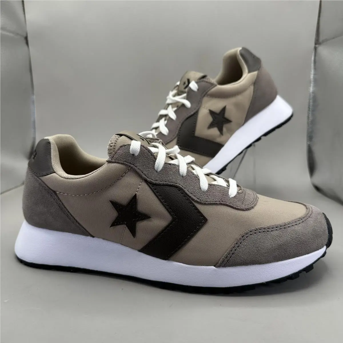 Converse Omega Trainer Retro Shoes Mens Size 9 US Tan Beige Sneakers A16042C