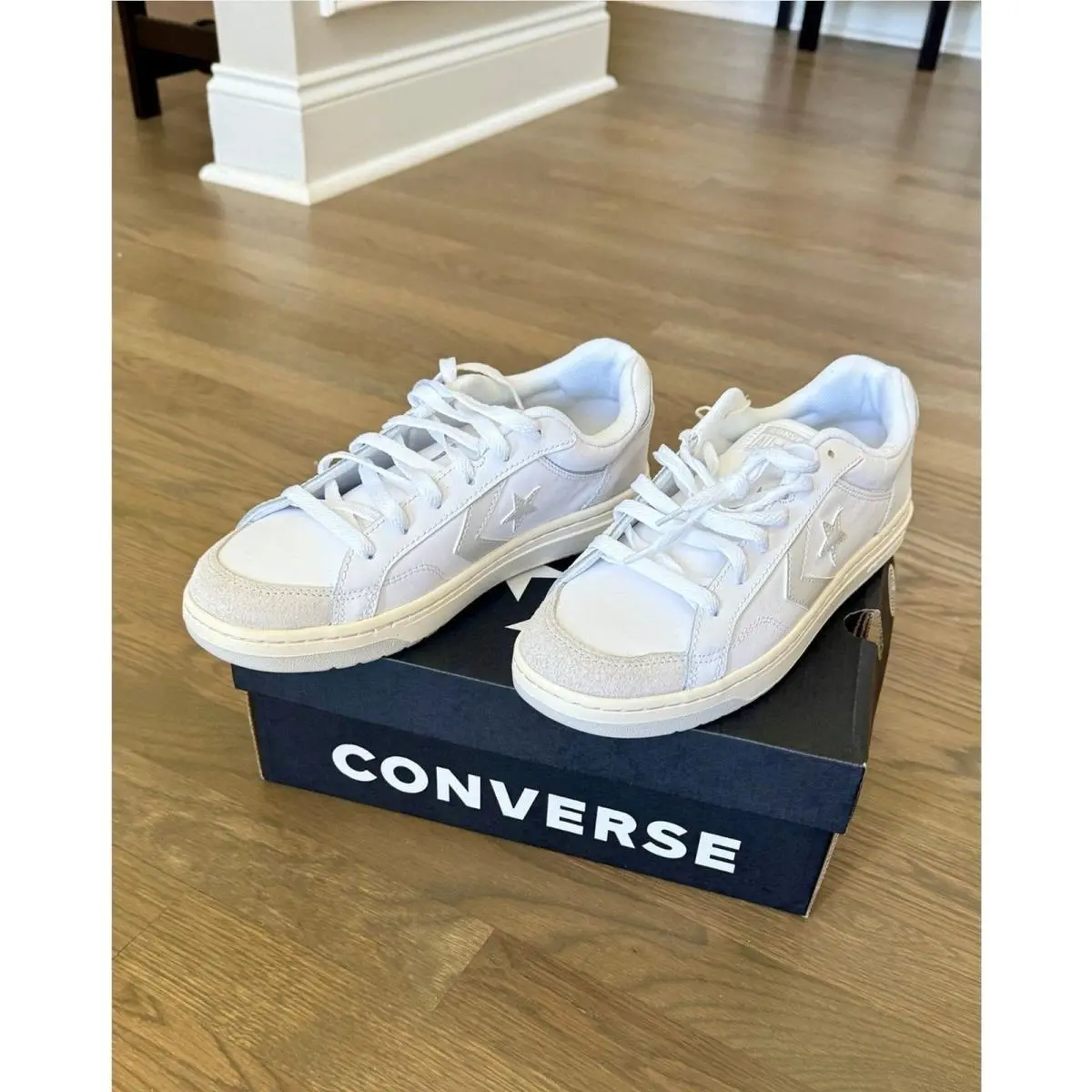 Converse shoes - White 3