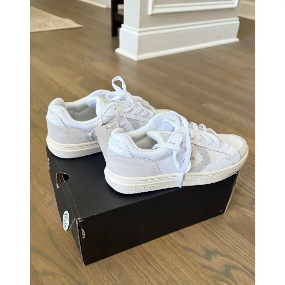 Converse shoes - White 4