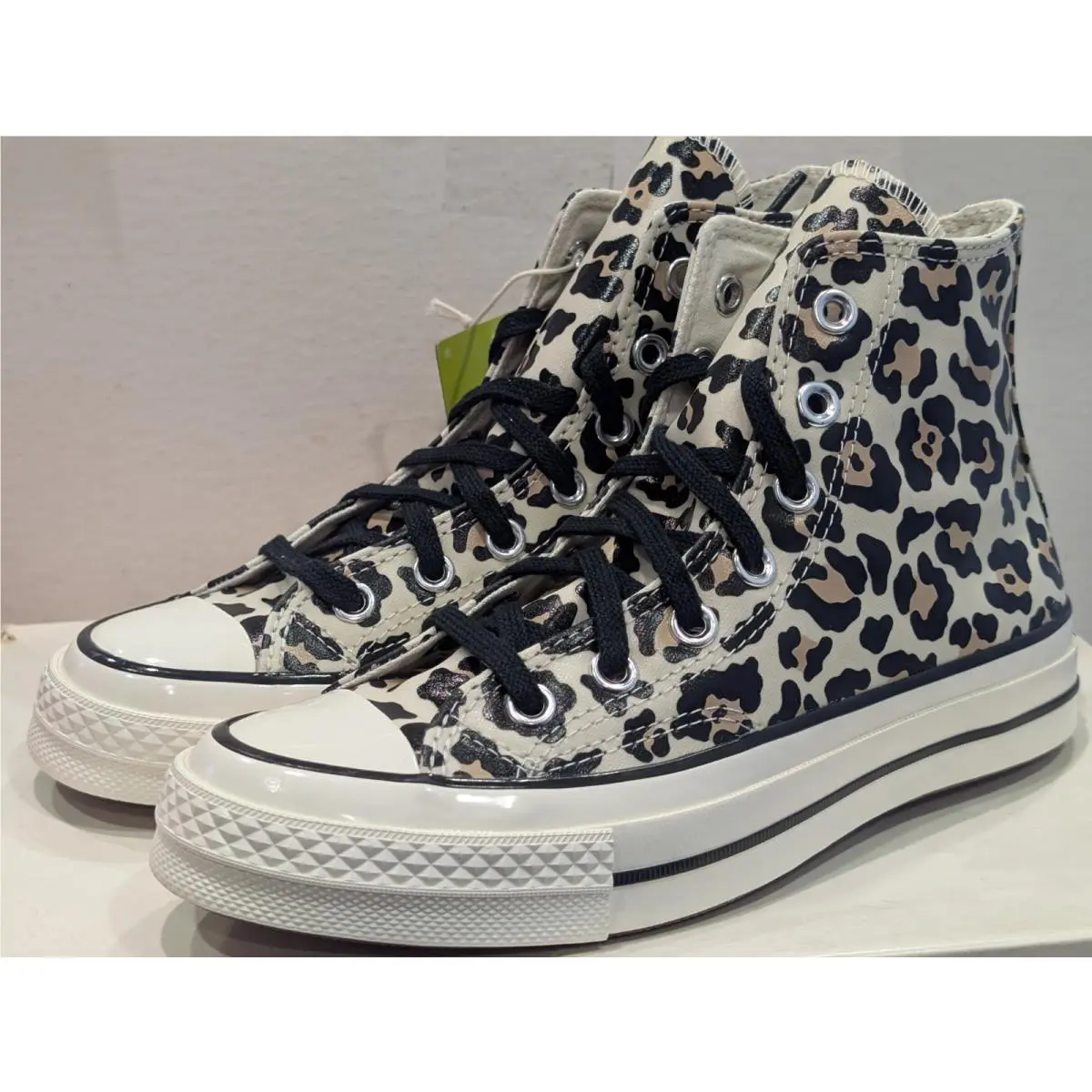 Converse shoes - Converse Chuck 70 Hi - Chuck - A13436C - White / Leopard Print, Manufacturer: Egret / Light Fawn - Black (UPC: 194435347097) 13