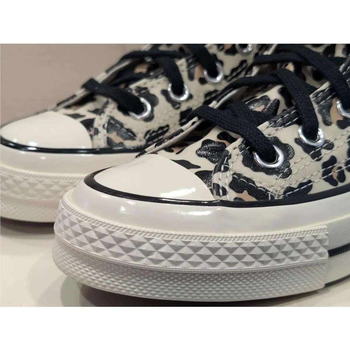 Converse shoes - Converse Chuck 70 Hi - Chuck - A13436C - White / Leopard Print, Manufacturer: Egret / Light Fawn - Black (UPC: 194435347097) 20