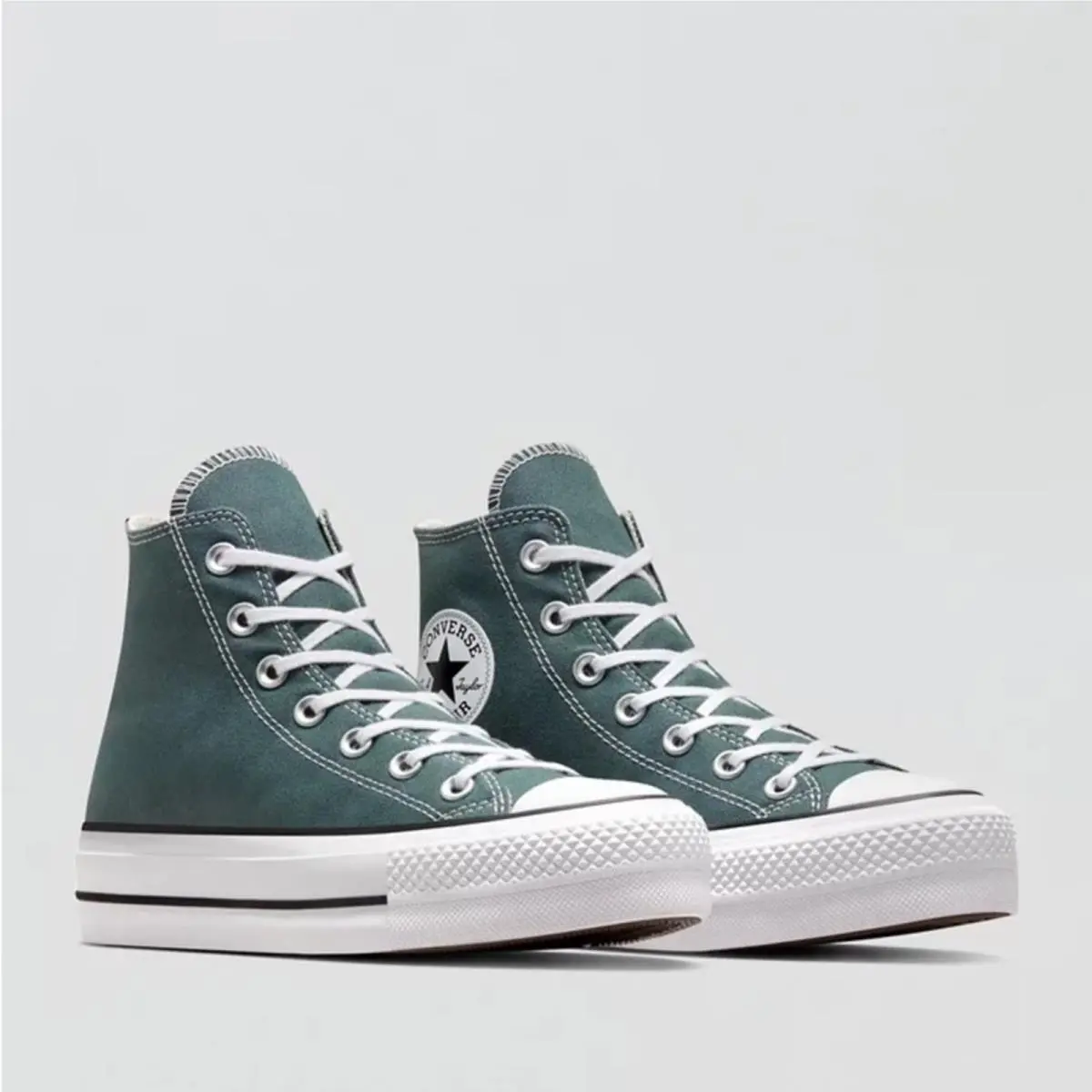 Converse shoes - UK 0