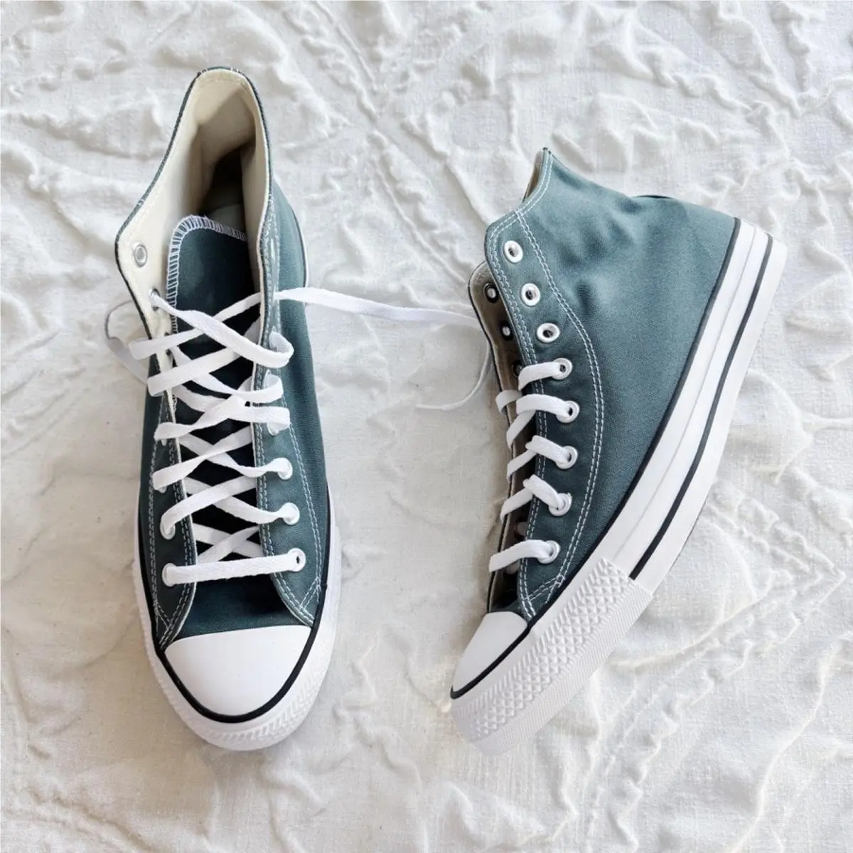 Converse shoes - UK 2