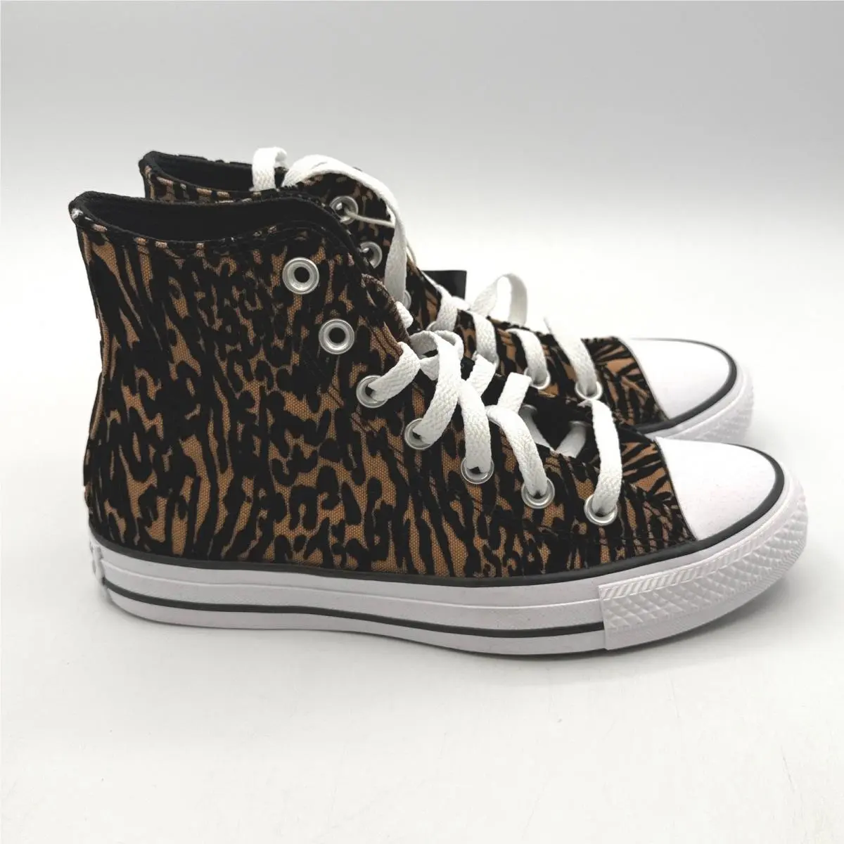 Converse Ctas HI Shoes Women Size 6.5 Incensed Black White Lifestyle A17948F