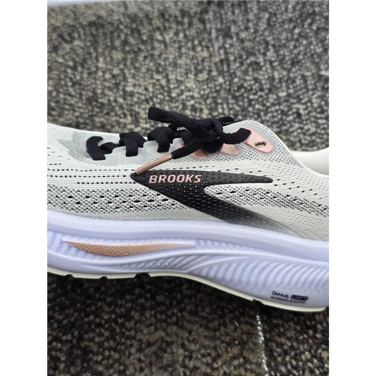 Brooks shoes - Brooks Ghost 17 - Ghost - Multicolor (UPC: 0195394673609) 1