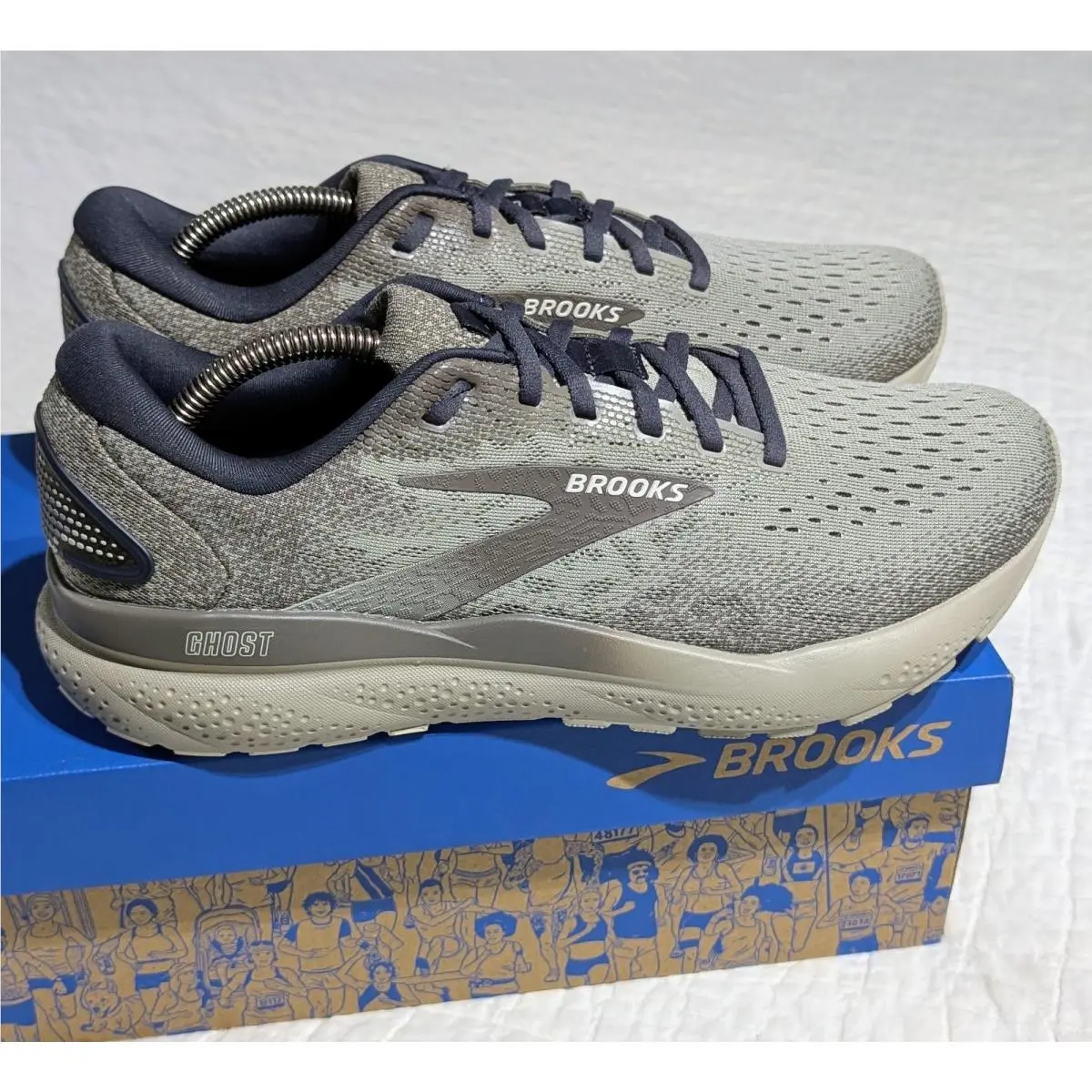 Brooks shoes - Brooks Ghost 16 - Ghost - 1104181D240 - Beige, Gray 2