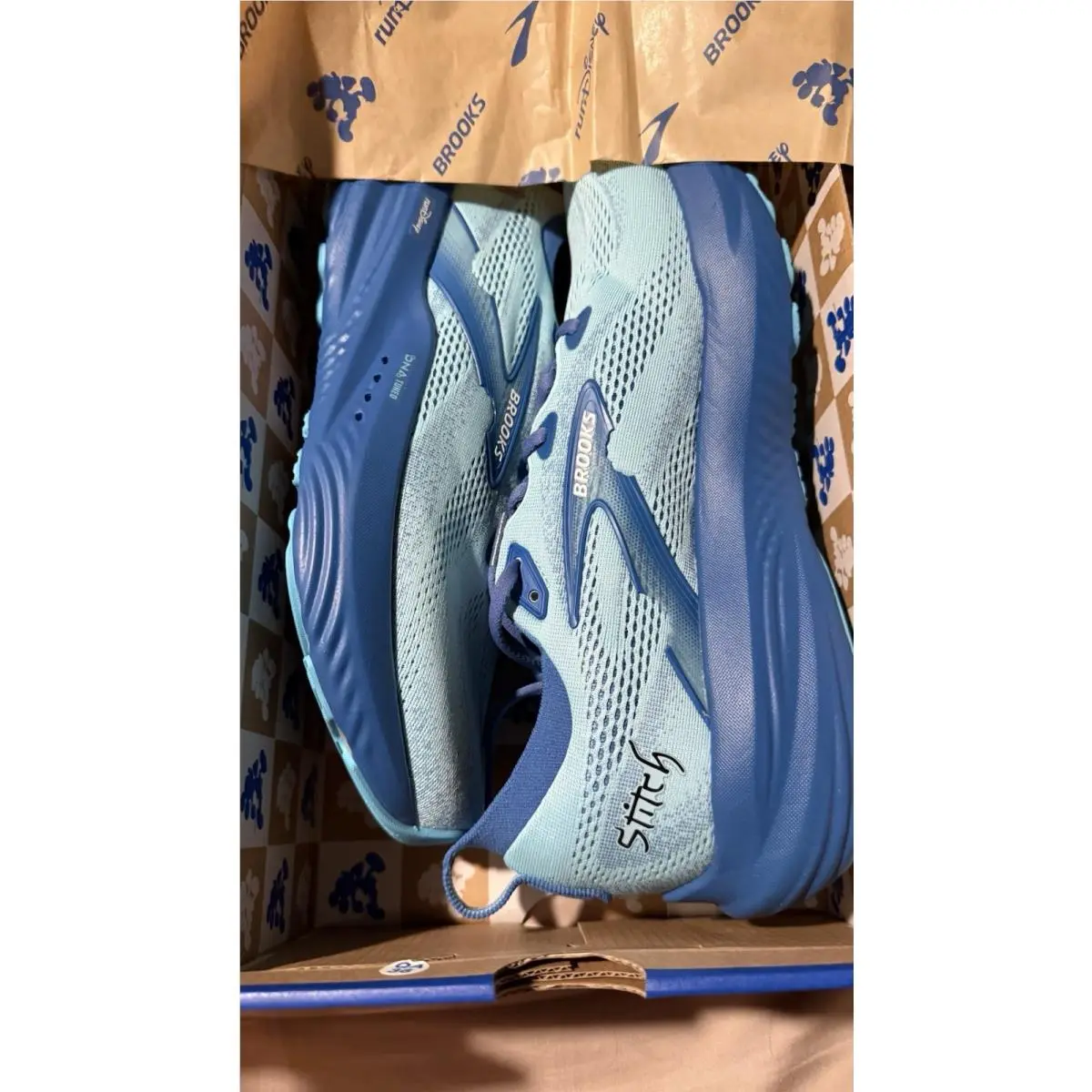 Brooks shoes - RunDisney x Brooks Glycerin 22 - 110530-421 - Blue 5