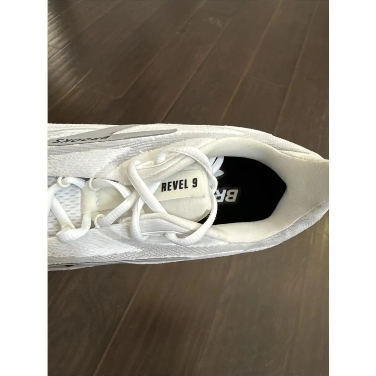 Brooks shoes - Brooks Revel - Revel - White 5