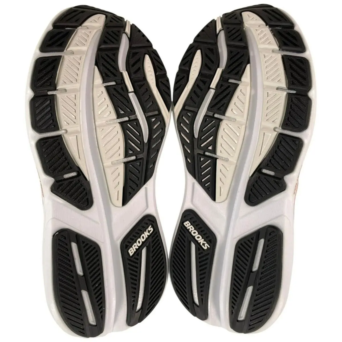 Brooks shoes - Brooks Ghost Max - Ghost Max - Black 4