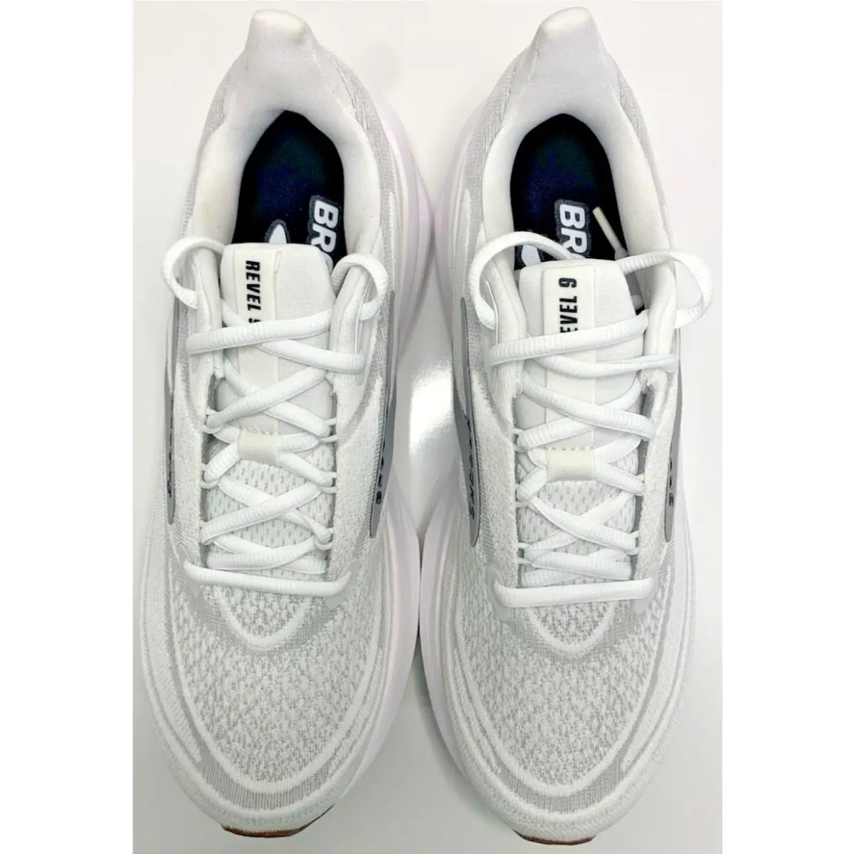 Brooks shoes - Brooks Revel - Revel - White 3