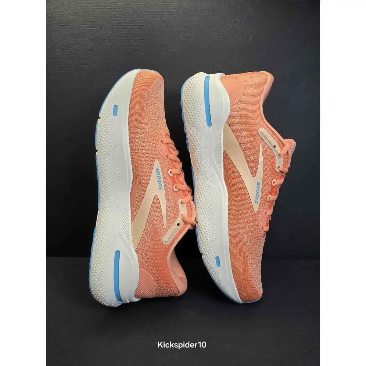 Brooks shoes - Brooks Ghost Max - Ghost Max - 1203951B818 - Papaya Apricot Blue 7