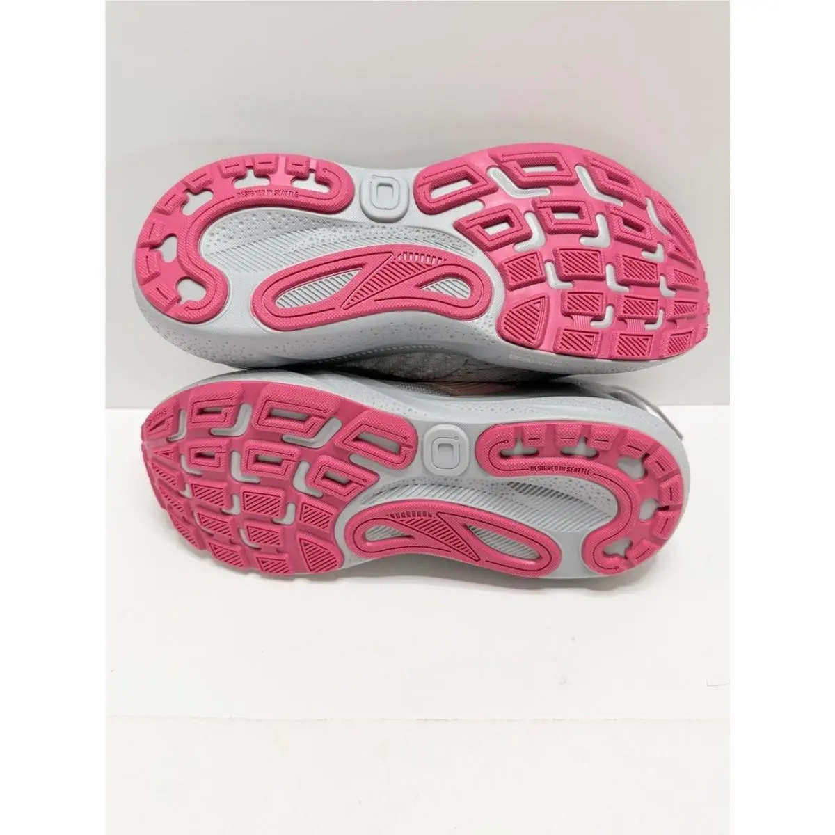 Brooks shoes - Brooks Adrenaline GTS 24 - Adrenaline GTS - Alloy/White/Zephyr 6