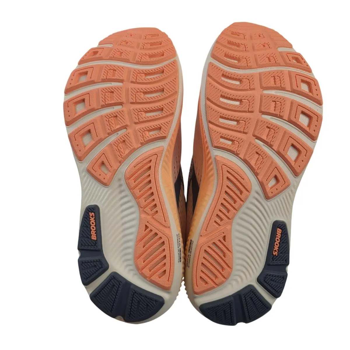 Brooks shoes - Brooks Ghost - Ghost - White, peach, grey 5