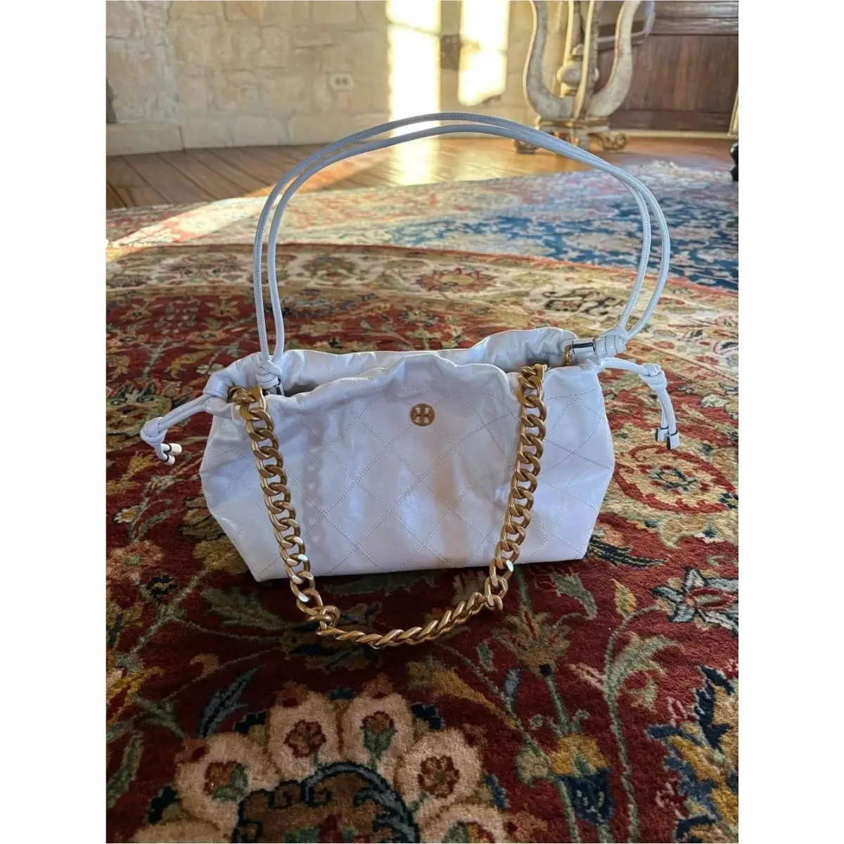Willa Large E/w Drawstring Shoulder Bag Quilted Gold Chain White by Tory Burch